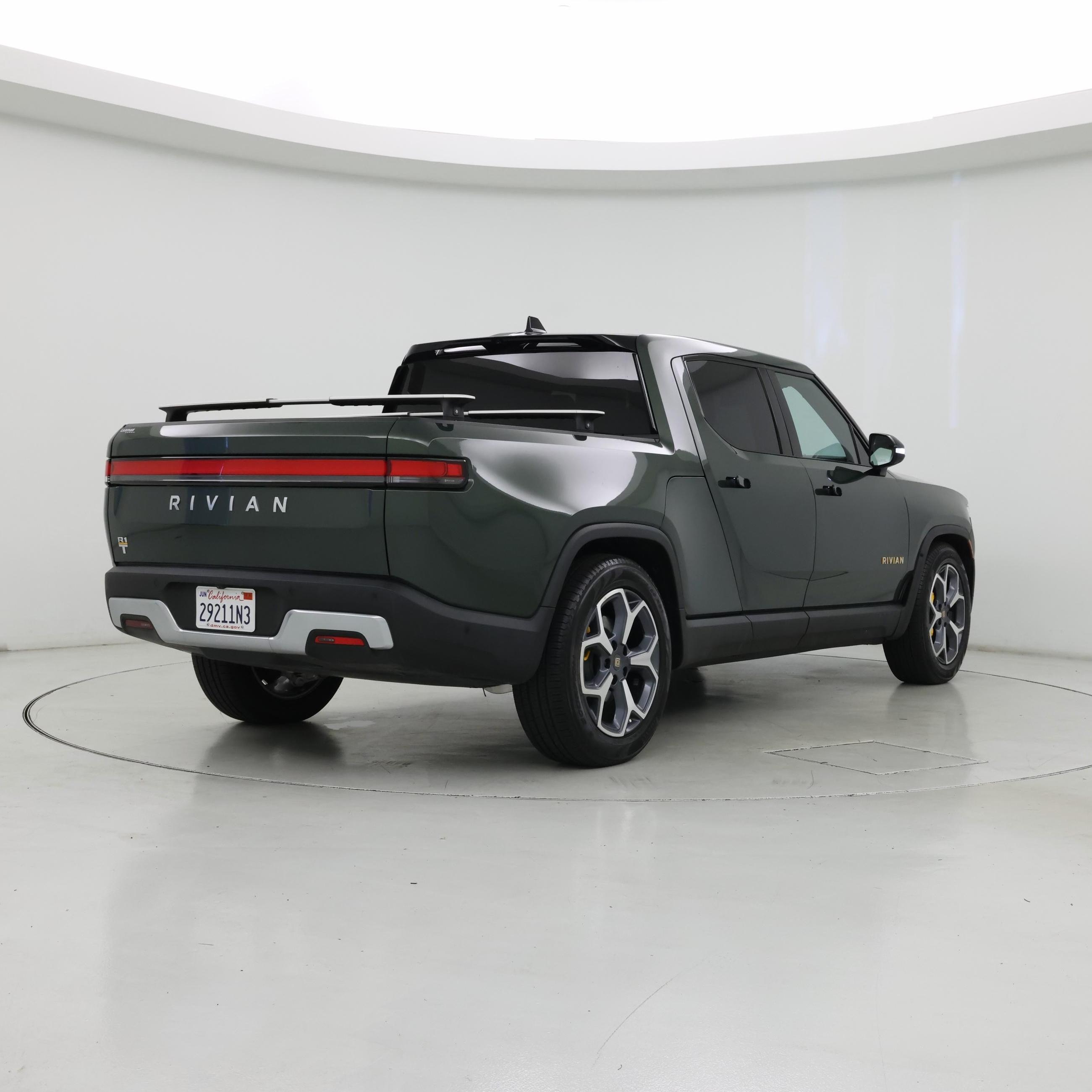 Thumbnail: 2022 Rivian R1T - 8