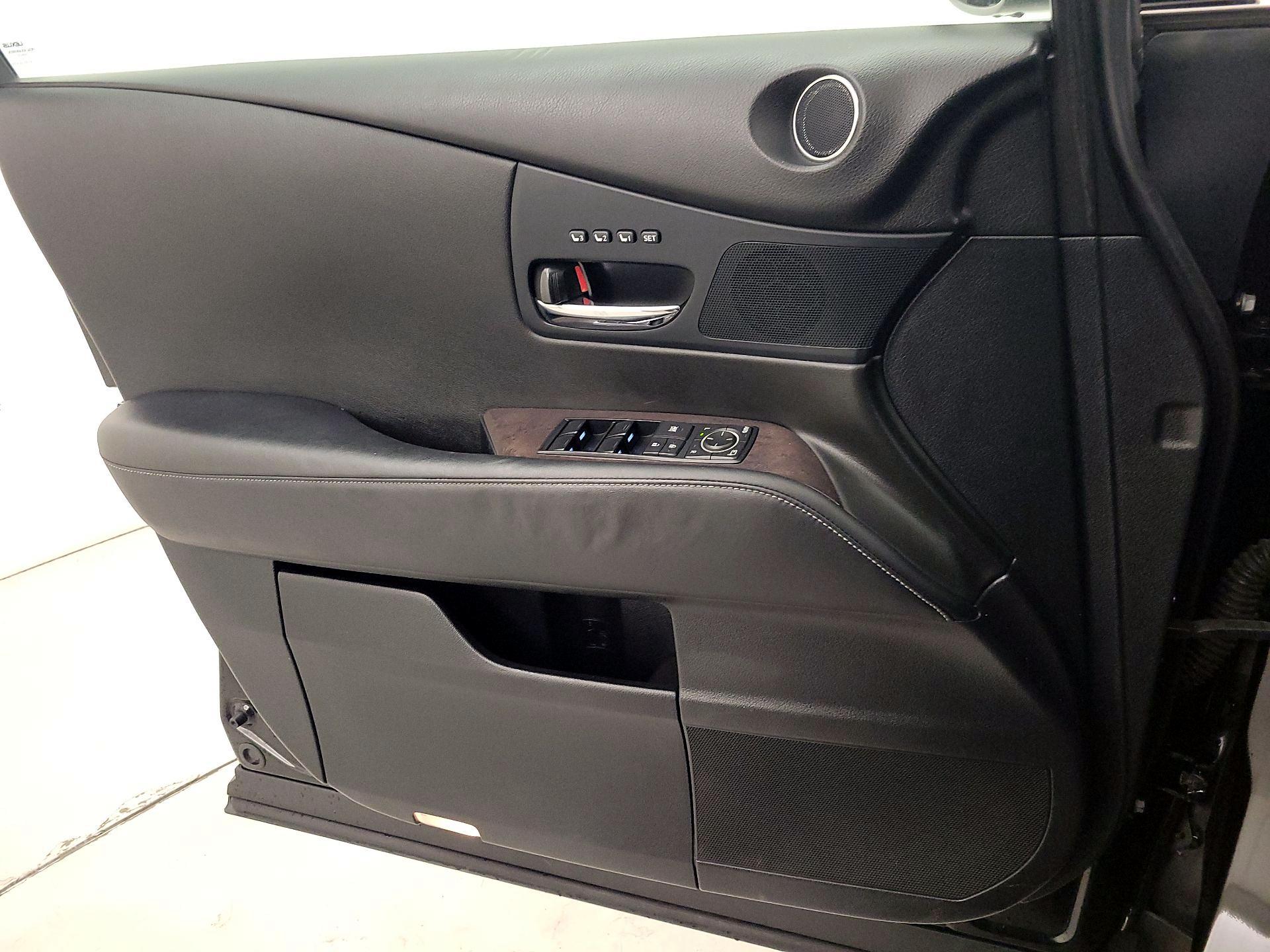 Thumbnail: 2015 Lexus RX - 12