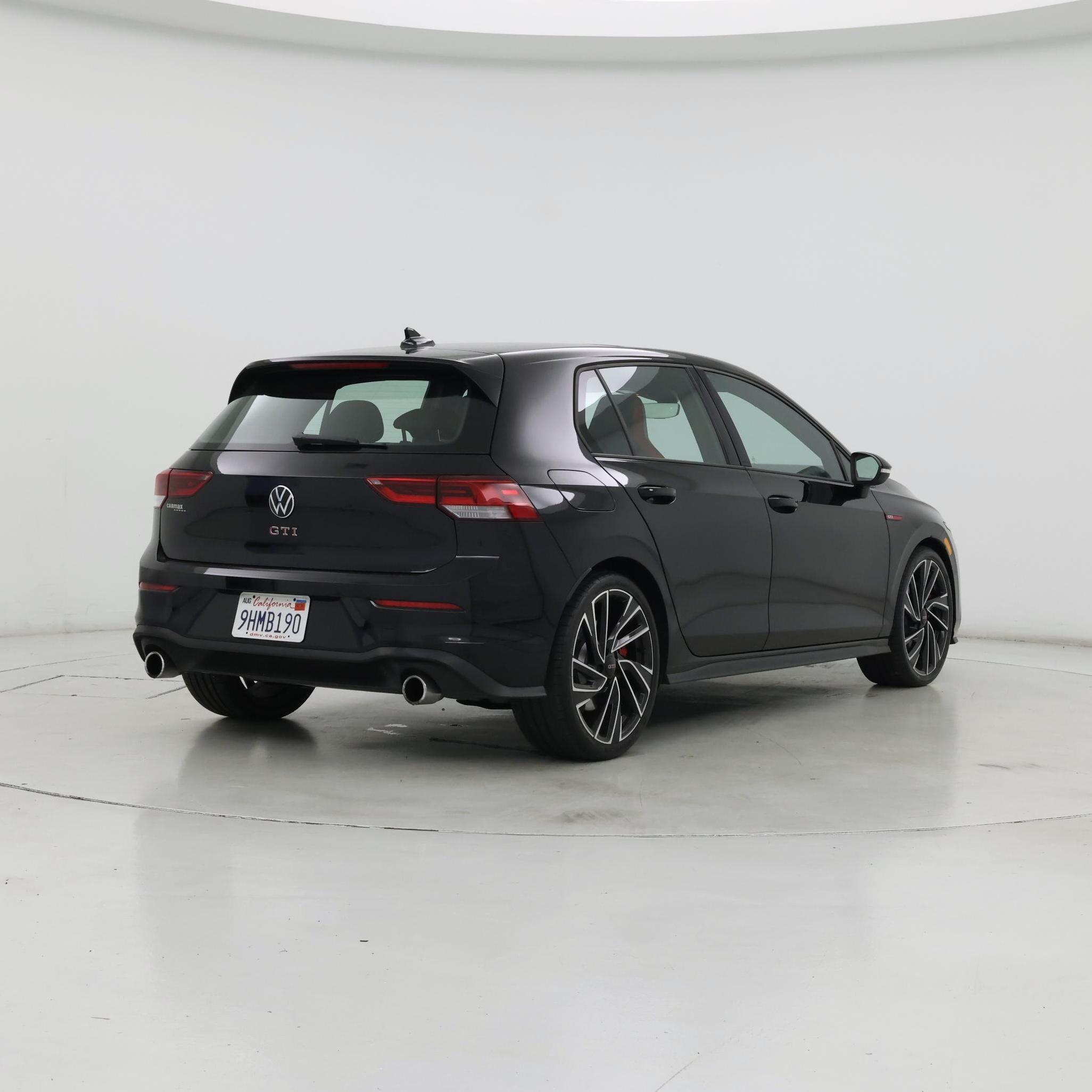 Thumbnail: 2023 Volkswagen Golf - 8