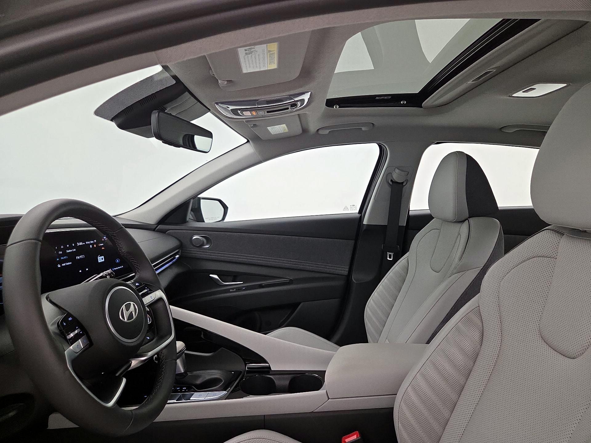 Thumbnail: 2025 Hyundai Elantra - 20