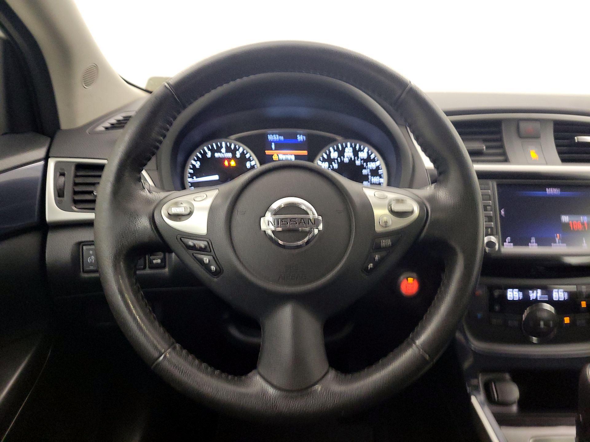 Thumbnail: 2019 Nissan Sentra - 10