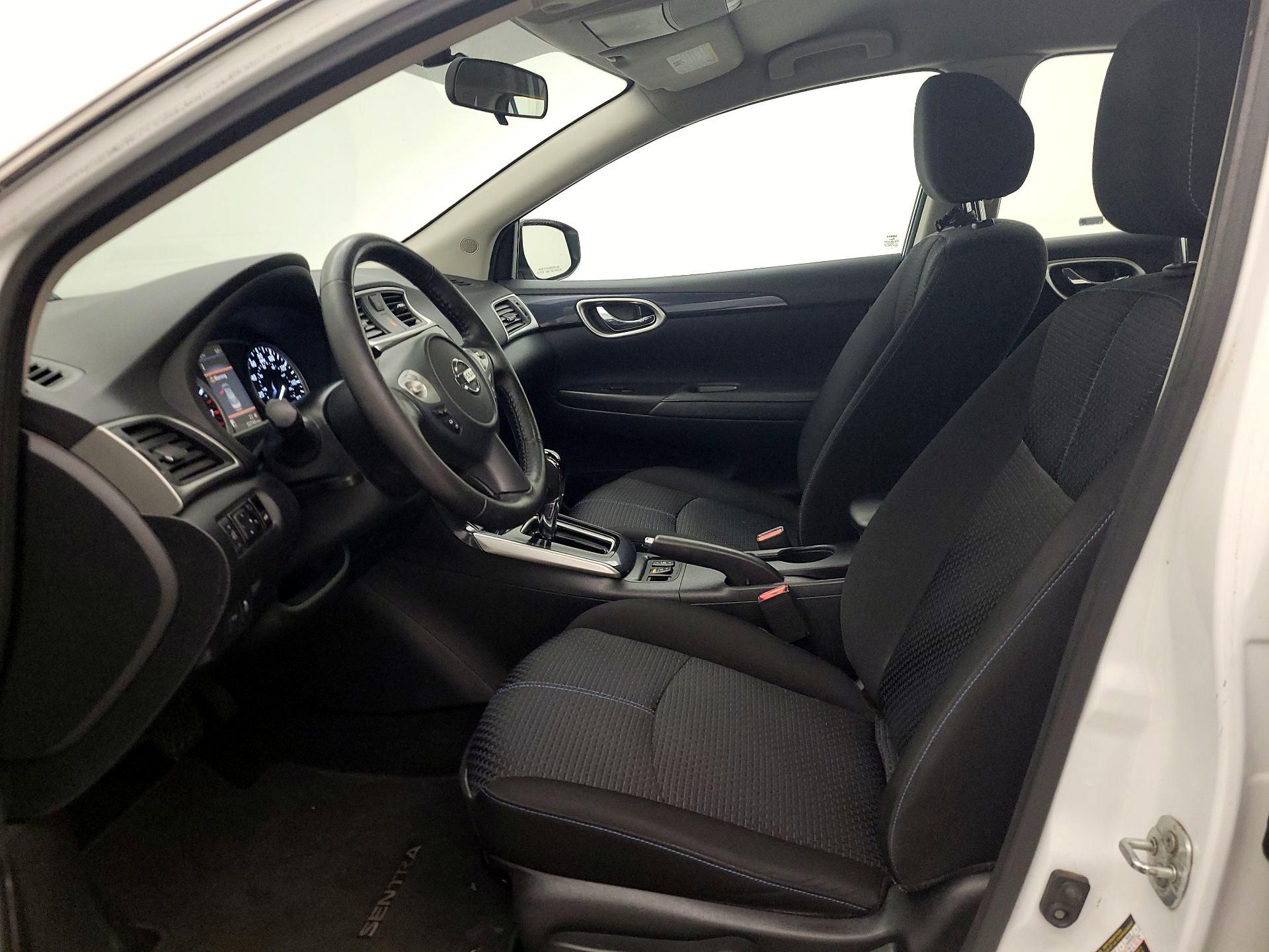 Thumbnail: 2019 Nissan Sentra - 11