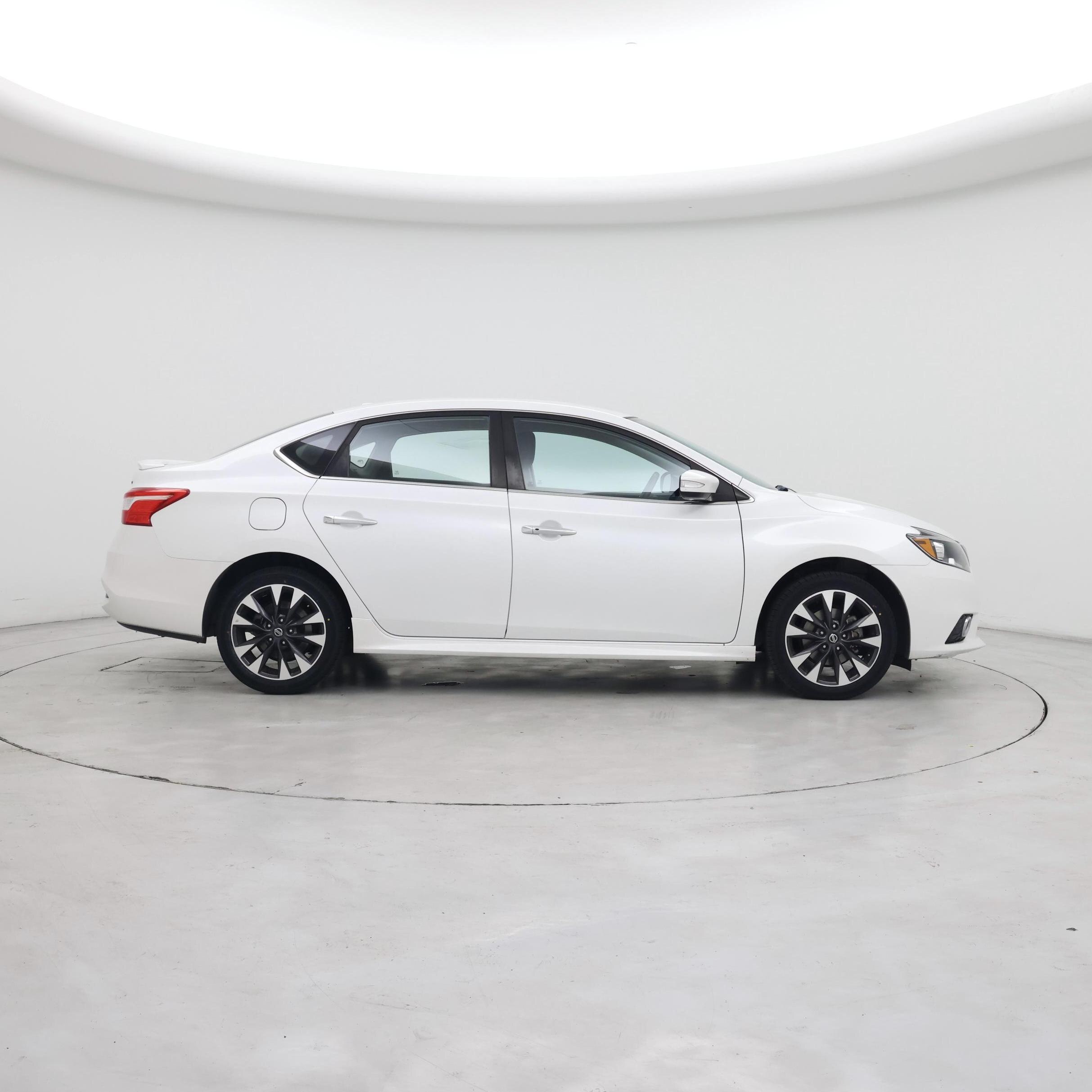 Thumbnail: 2019 Nissan Sentra - 7