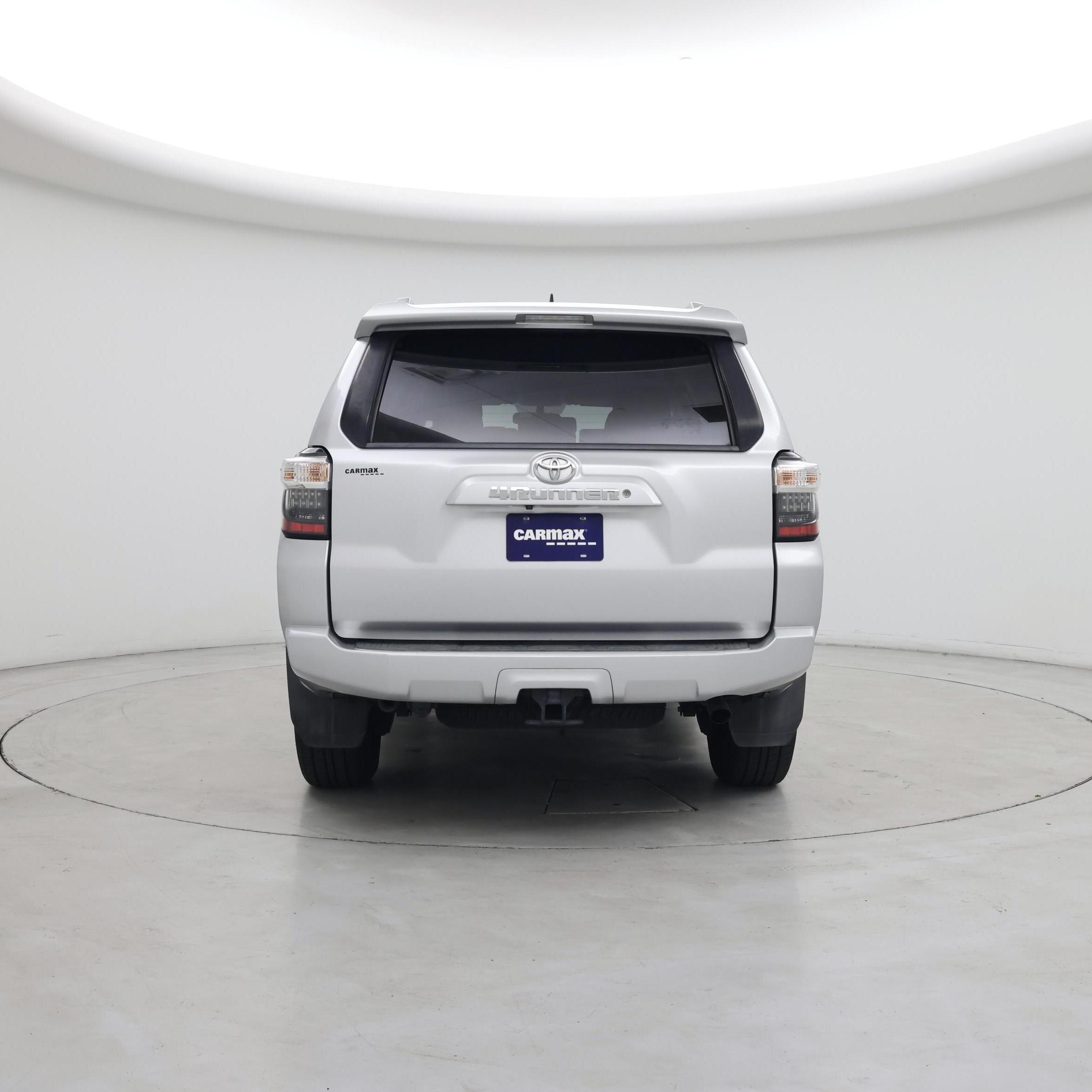 Thumbnail: 2017 Toyota 4Runner - 6