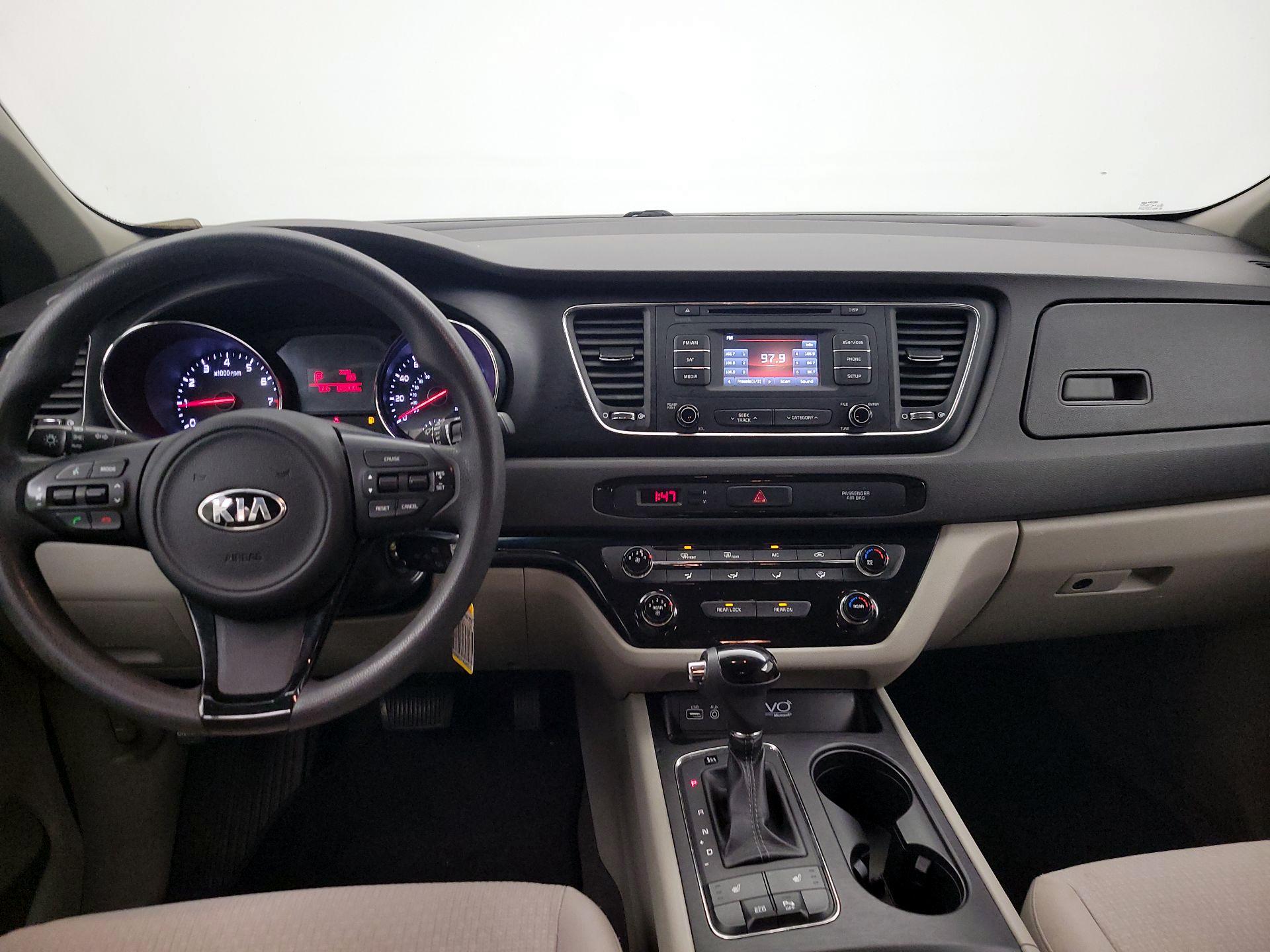 Thumbnail: 2016 Kia Sedona - 9