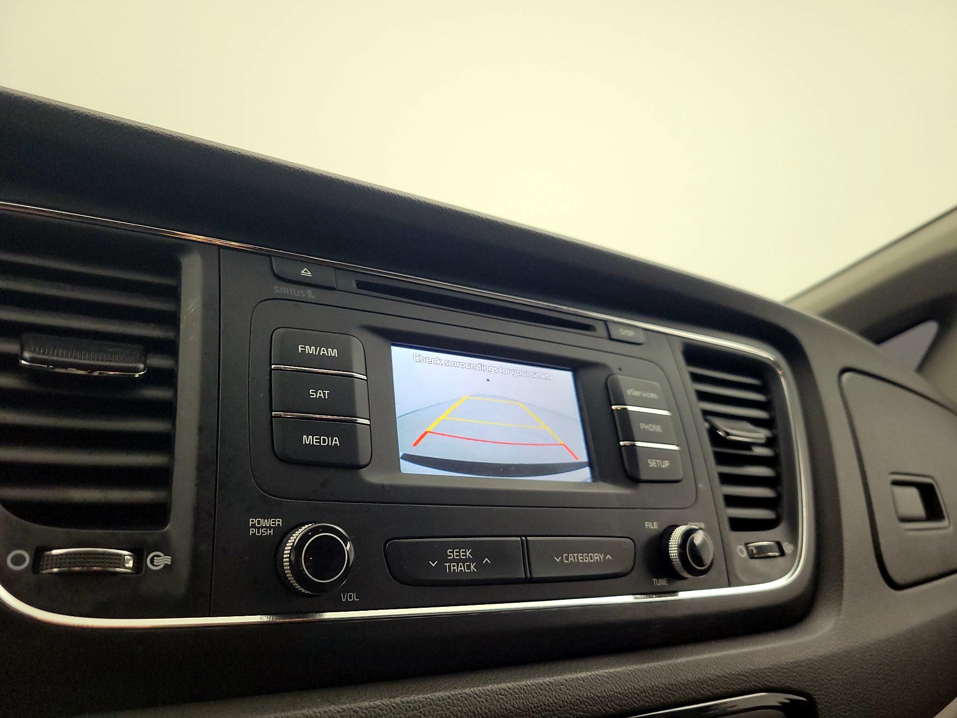 Thumbnail: 2016 Kia Sedona - 14