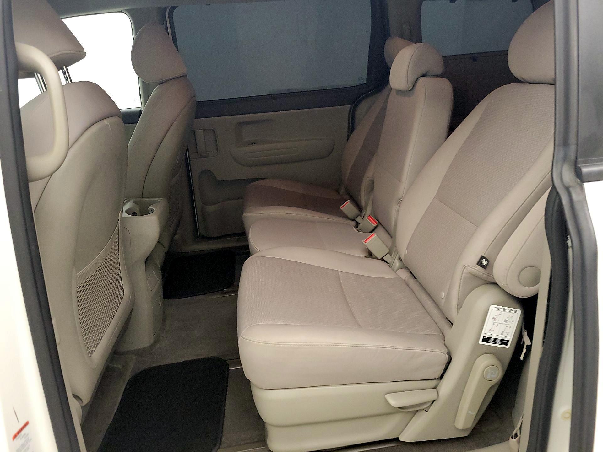 Thumbnail: 2016 Kia Sedona - 19