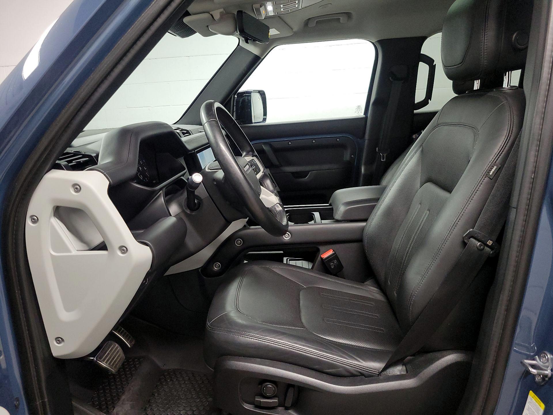 Thumbnail: 2020 Land Rover Defender - 11