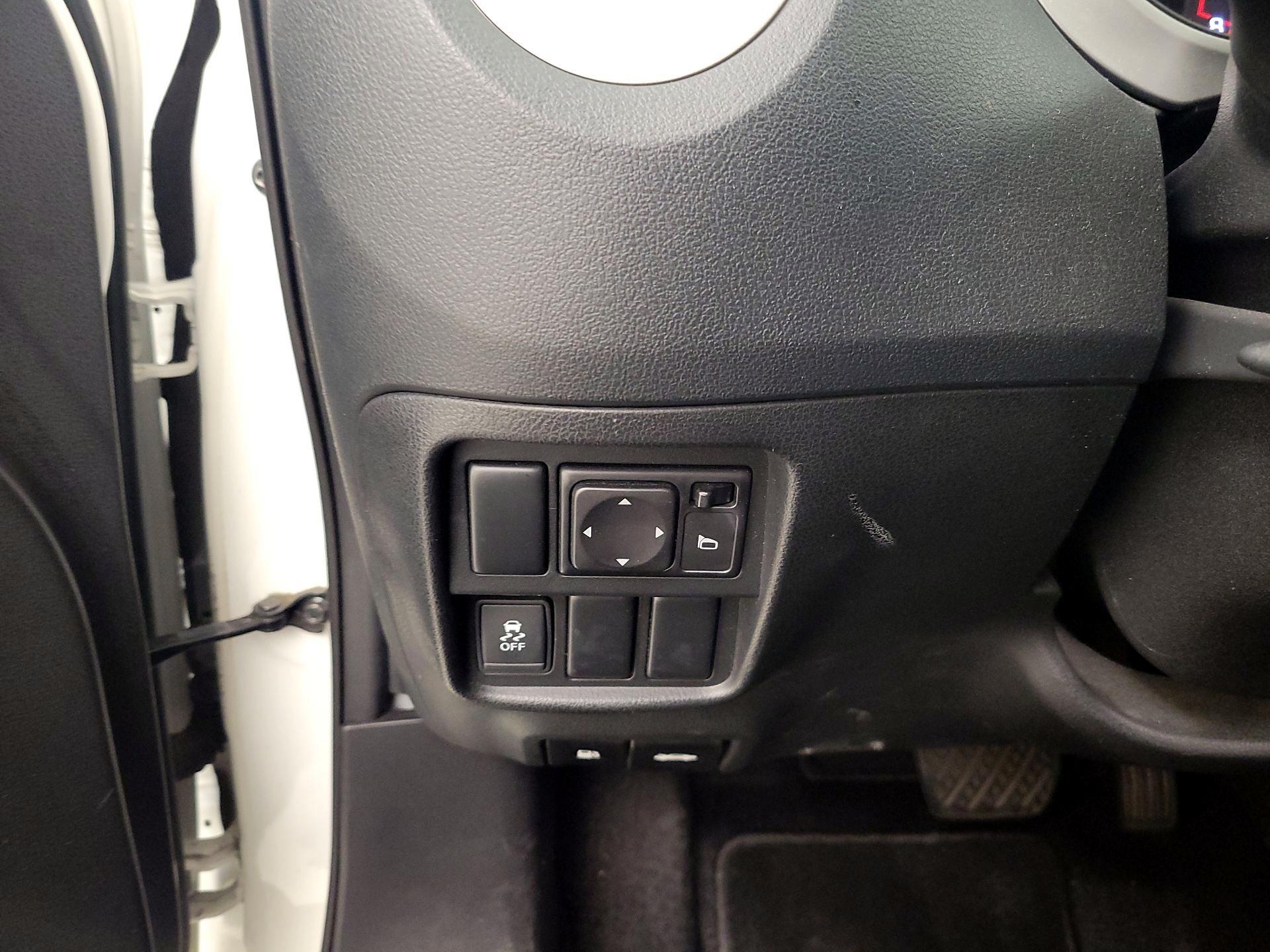 Thumbnail: 2014 Nissan Juke - 13