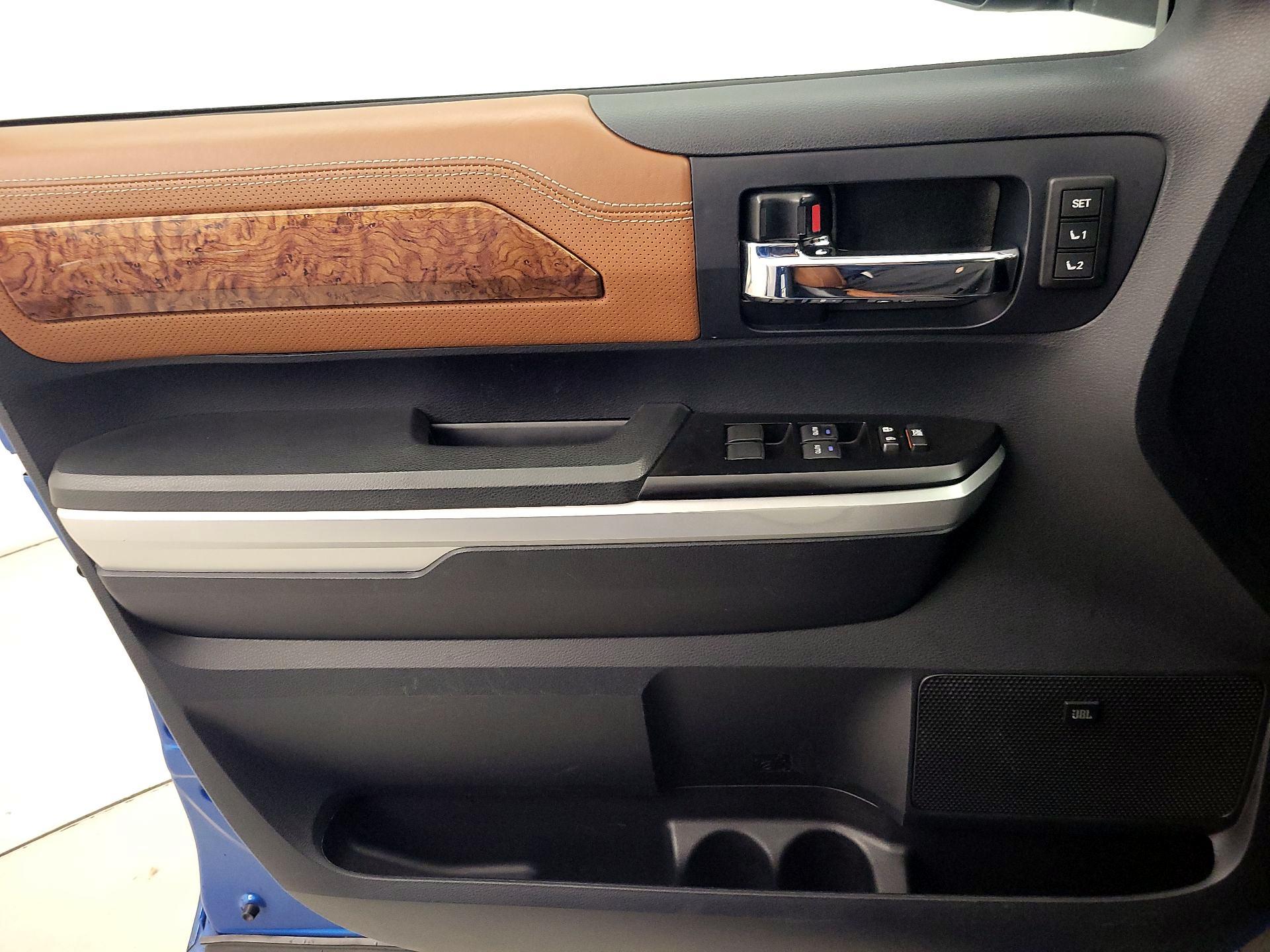 Thumbnail: 2016 Toyota Tundra - 12