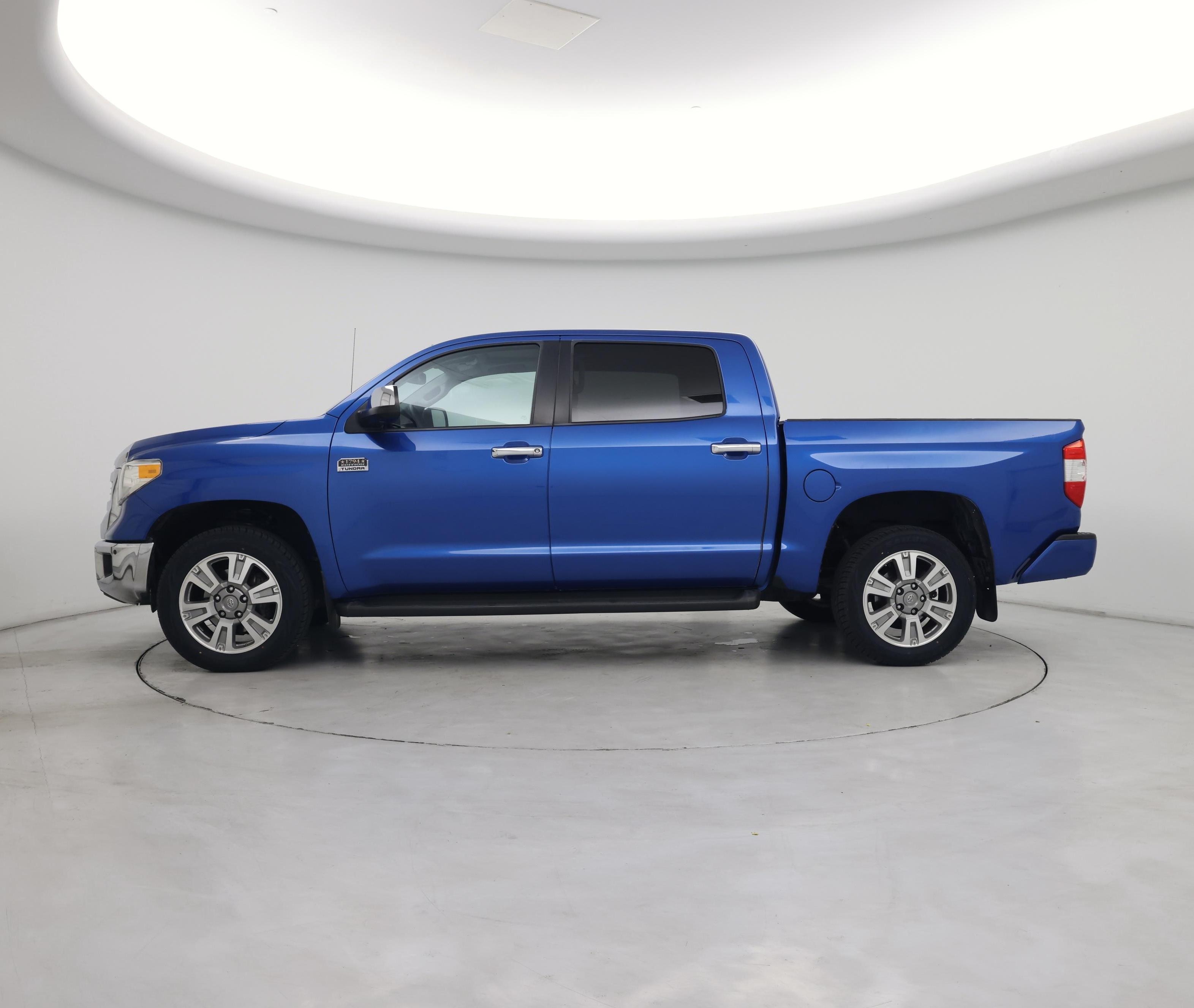 Thumbnail: 2016 Toyota Tundra - 3