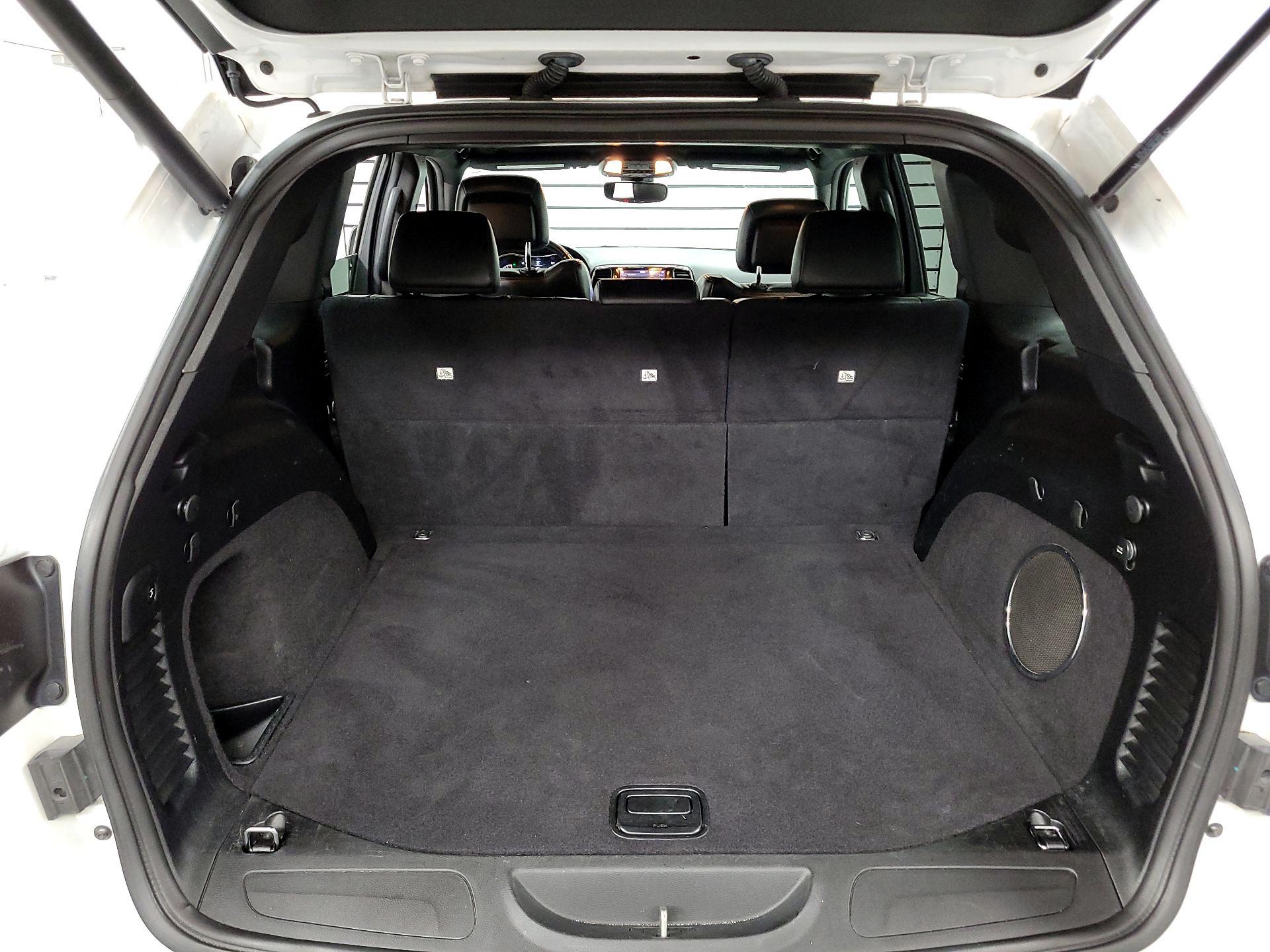 Thumbnail: 2020 Jeep Grand Cherokee - 17