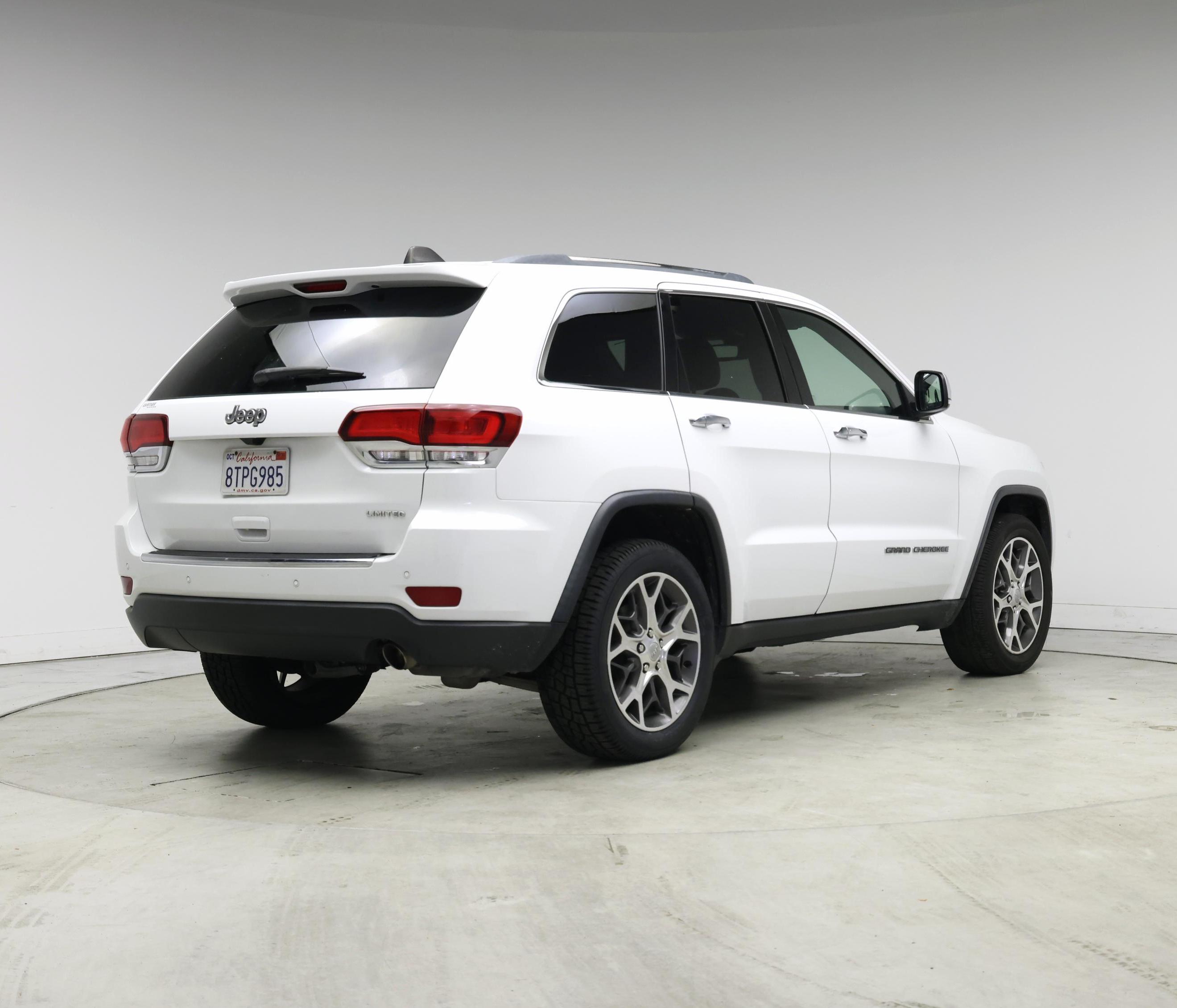 Thumbnail: 2020 Jeep Grand Cherokee - 8