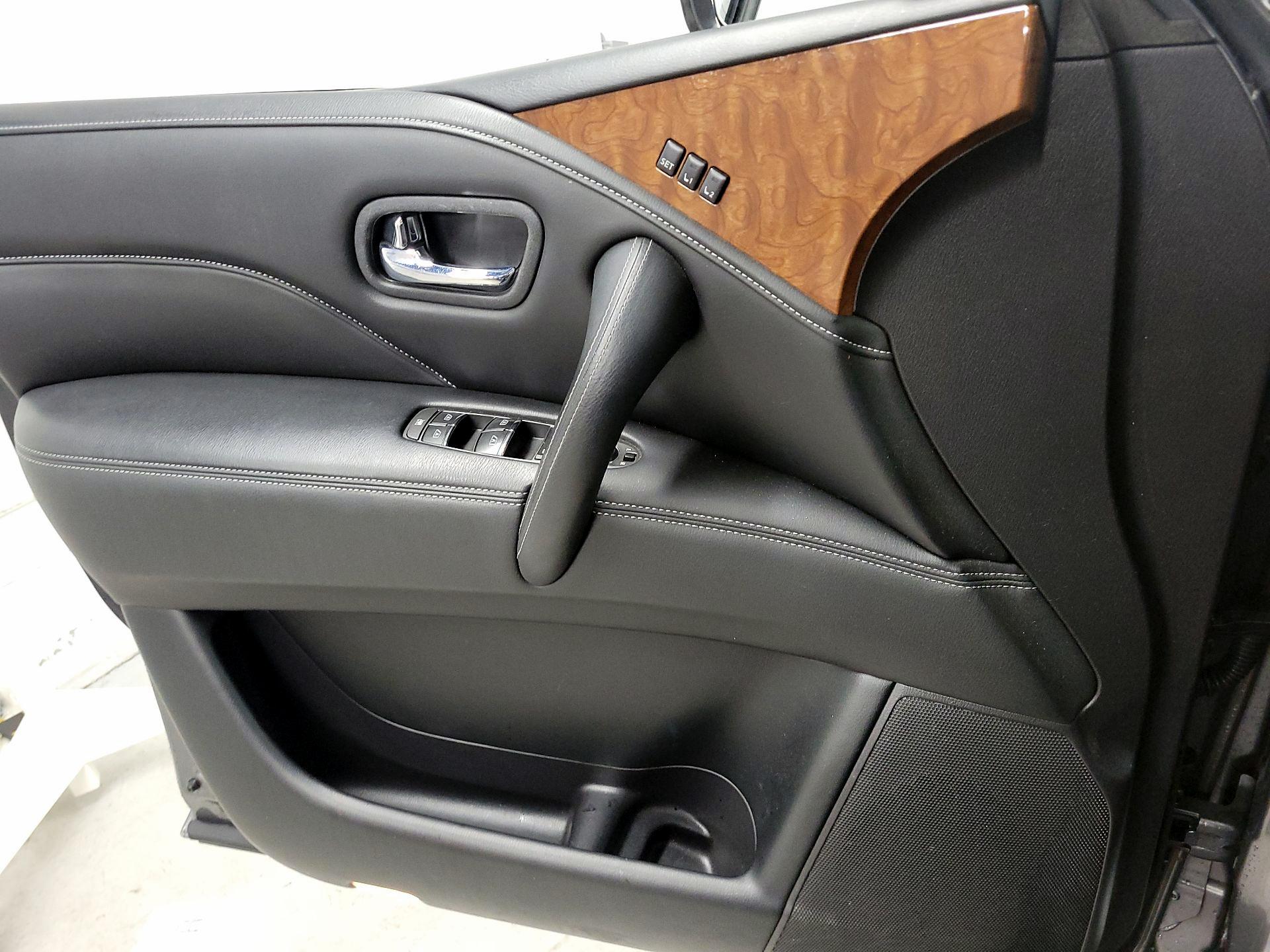 Thumbnail: 2019 INFINITI QX80 - 12