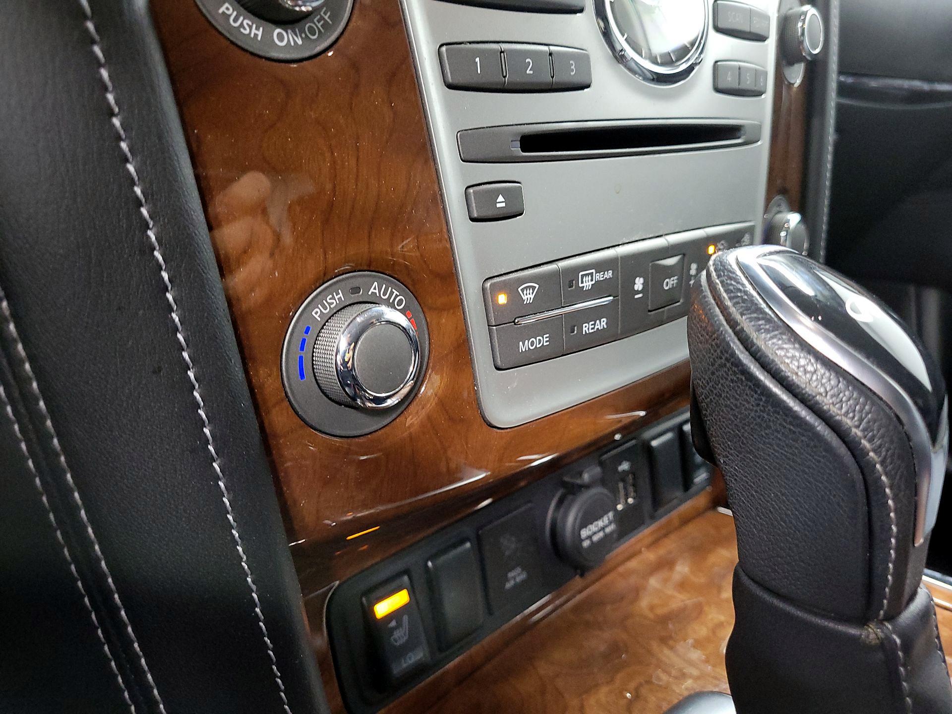 Thumbnail: 2019 INFINITI QX80 - 15