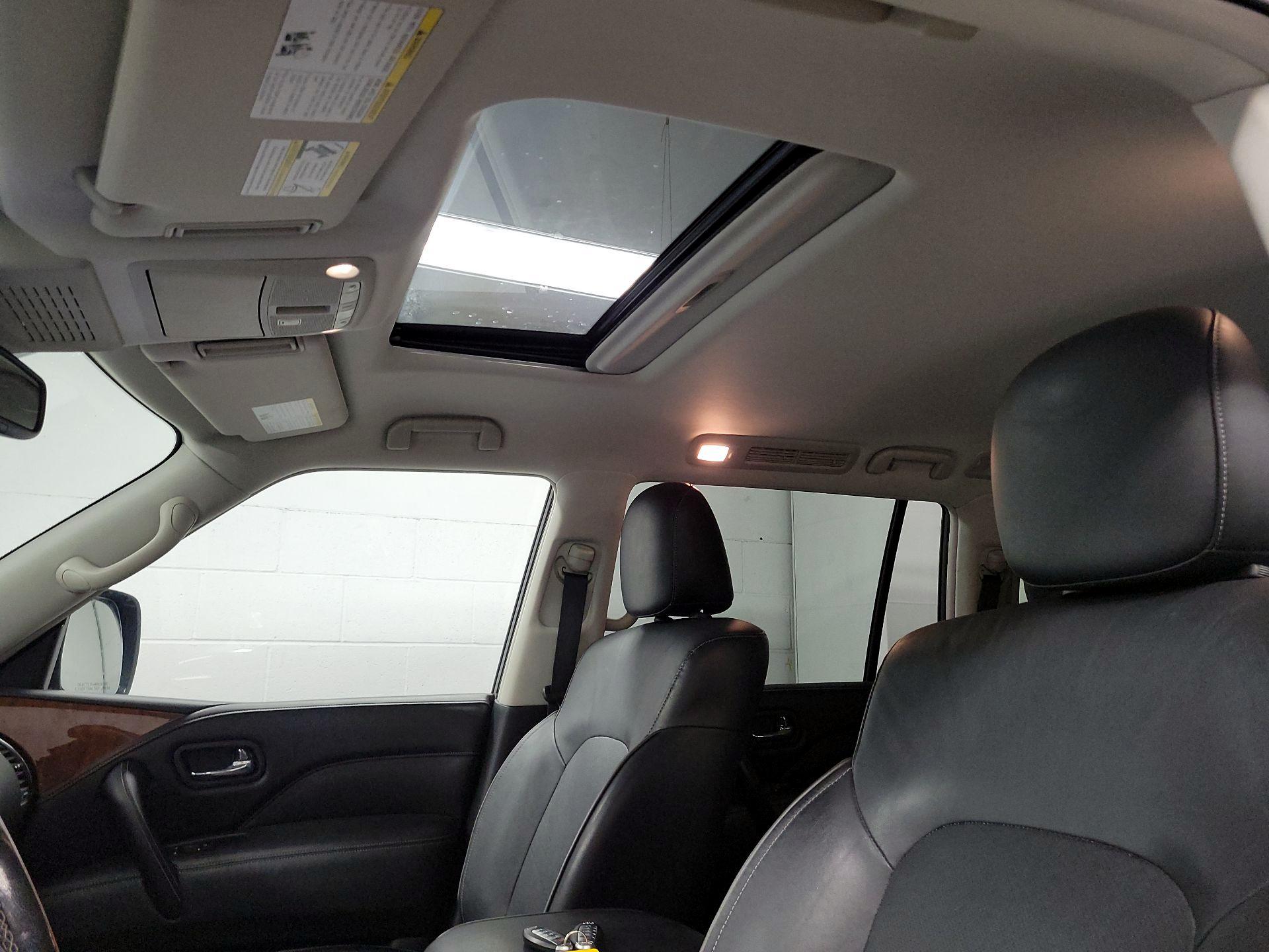 Thumbnail: 2019 INFINITI QX80 - 17