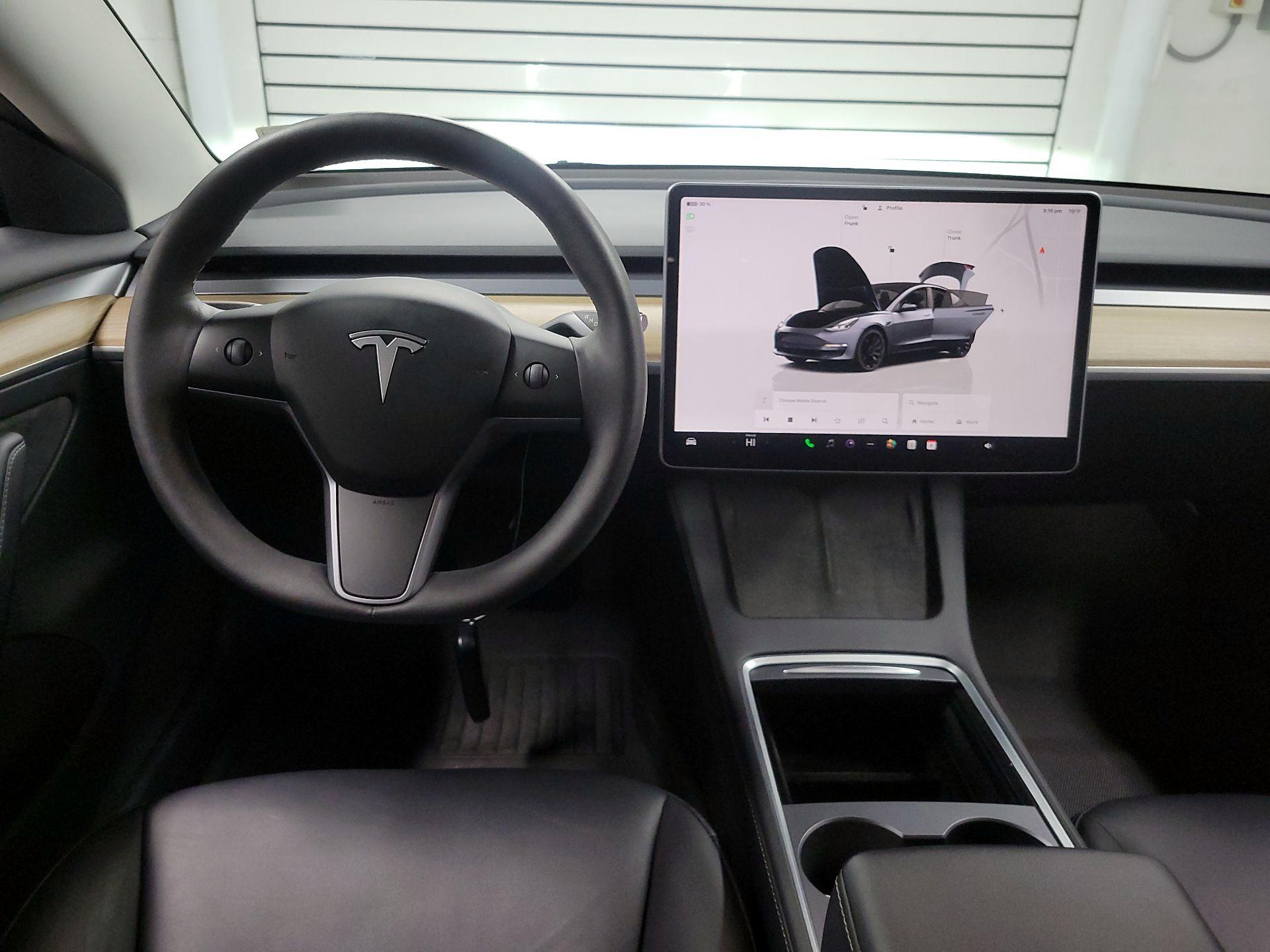 Thumbnail: 2022 Tesla Model 3 - 9