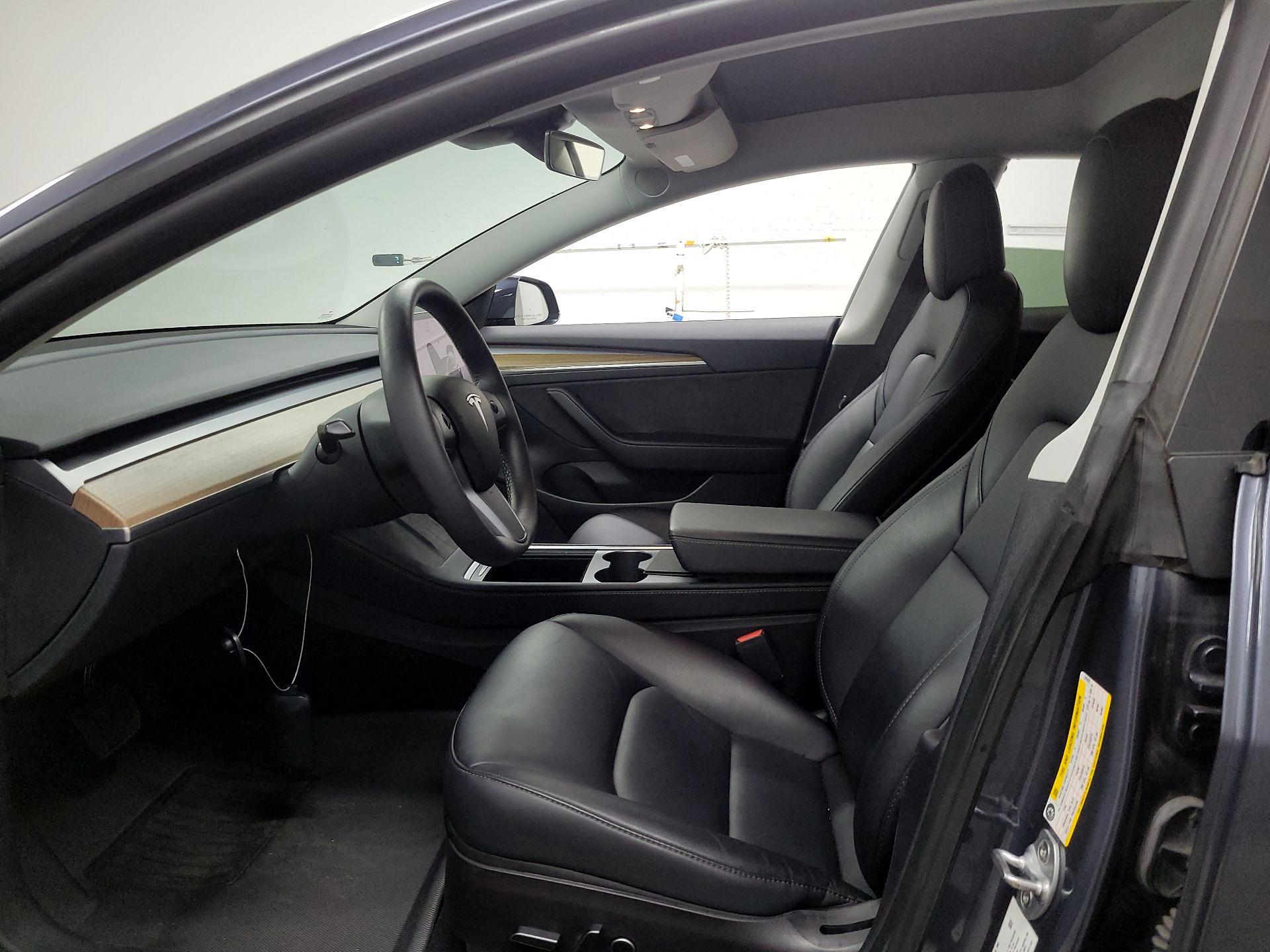 Thumbnail: 2022 Tesla Model 3 - 11