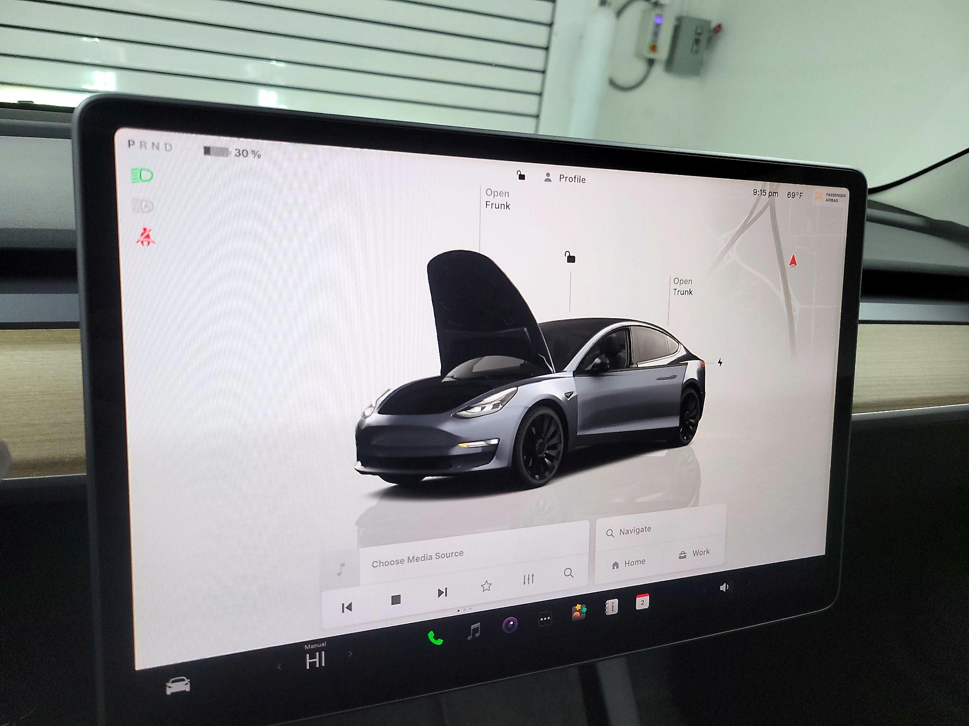 Thumbnail: 2022 Tesla Model 3 - 14