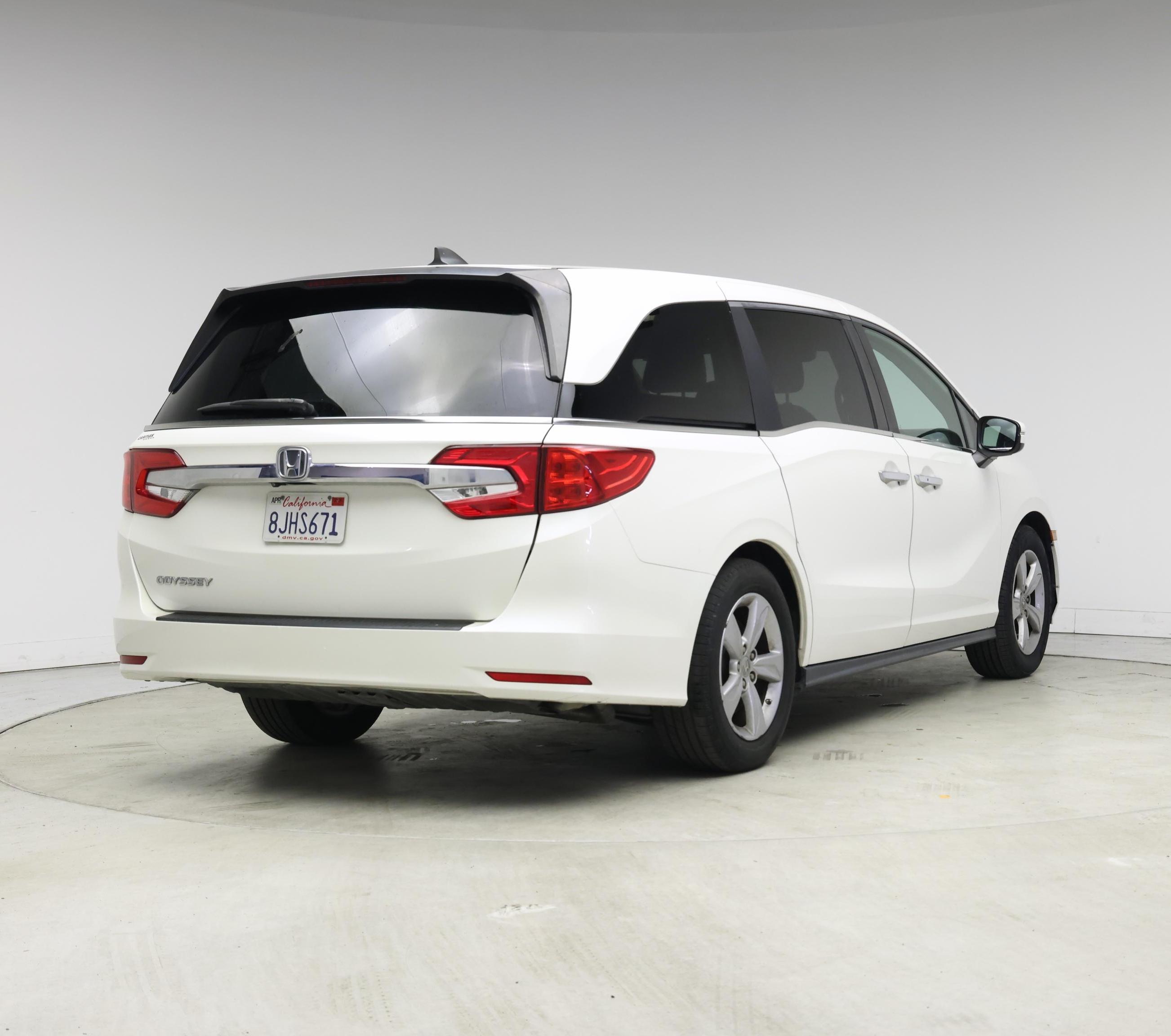 Thumbnail: 2019 Honda Odyssey - 8