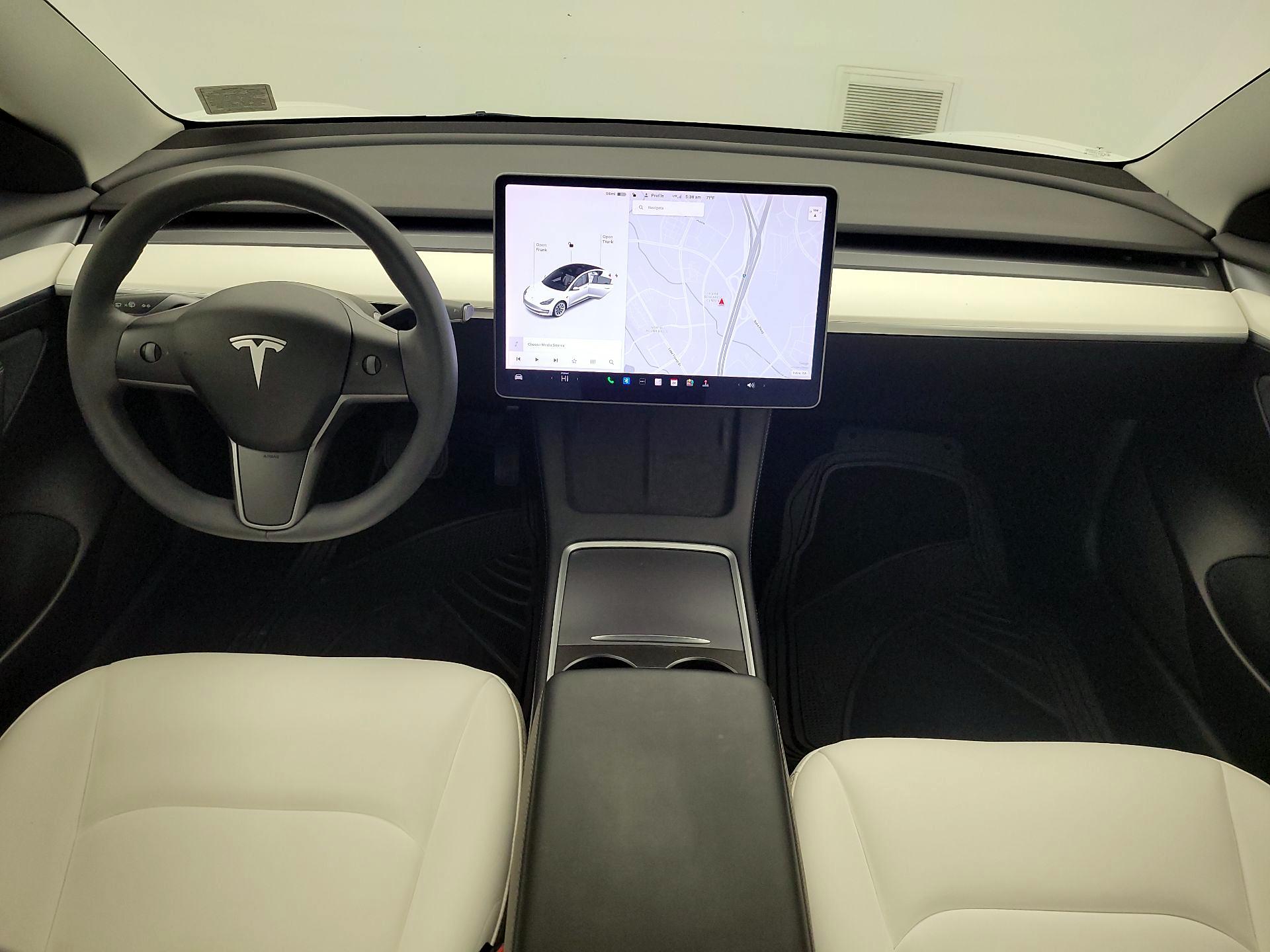 Thumbnail: 2022 Tesla Model 3 - 9