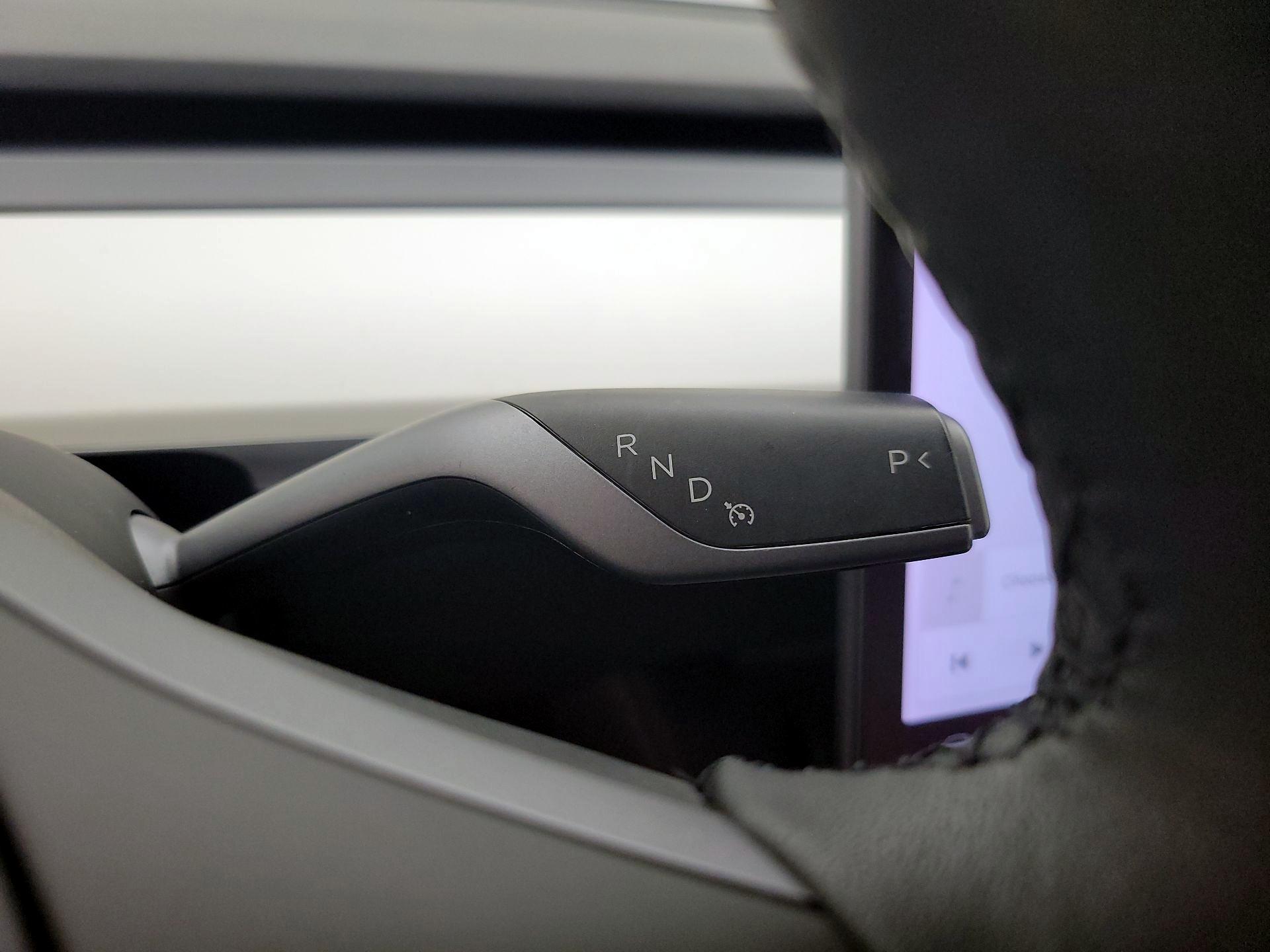 Thumbnail: 2022 Tesla Model 3 - 17