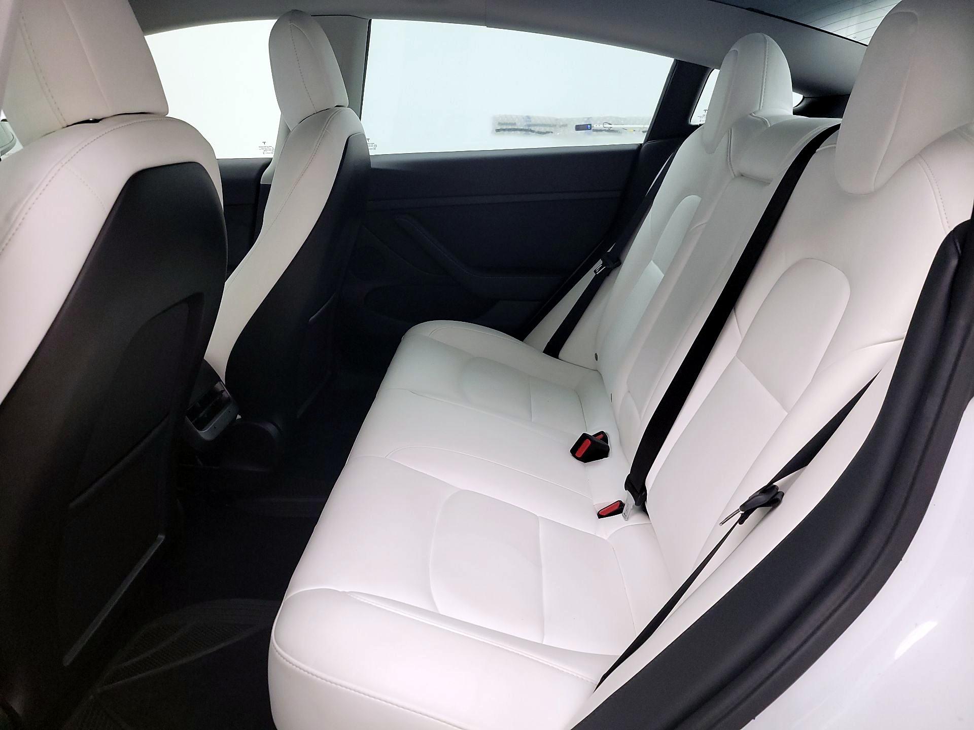 Thumbnail: 2022 Tesla Model 3 - 18