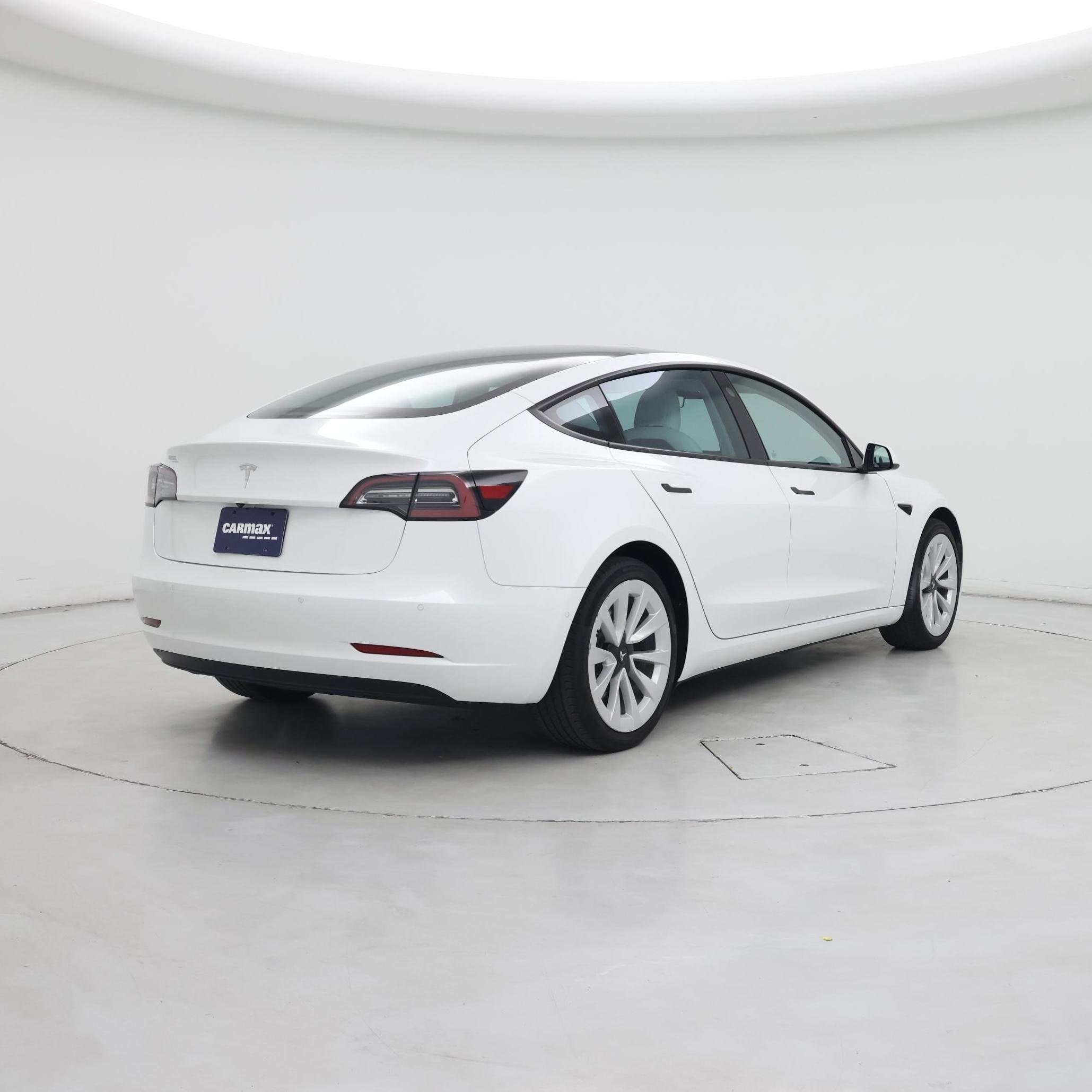 Thumbnail: 2022 Tesla Model 3 - 8