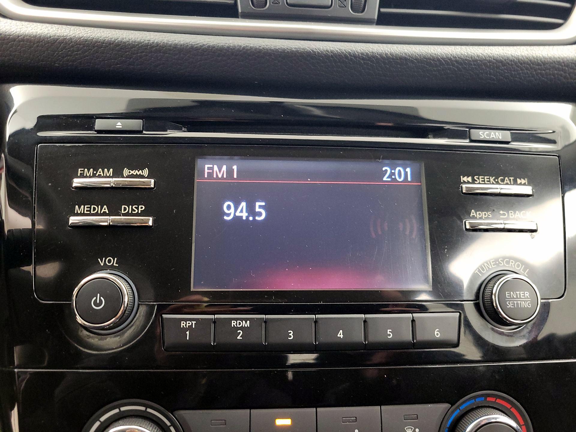 Thumbnail: 2015 Nissan Rogue - 15