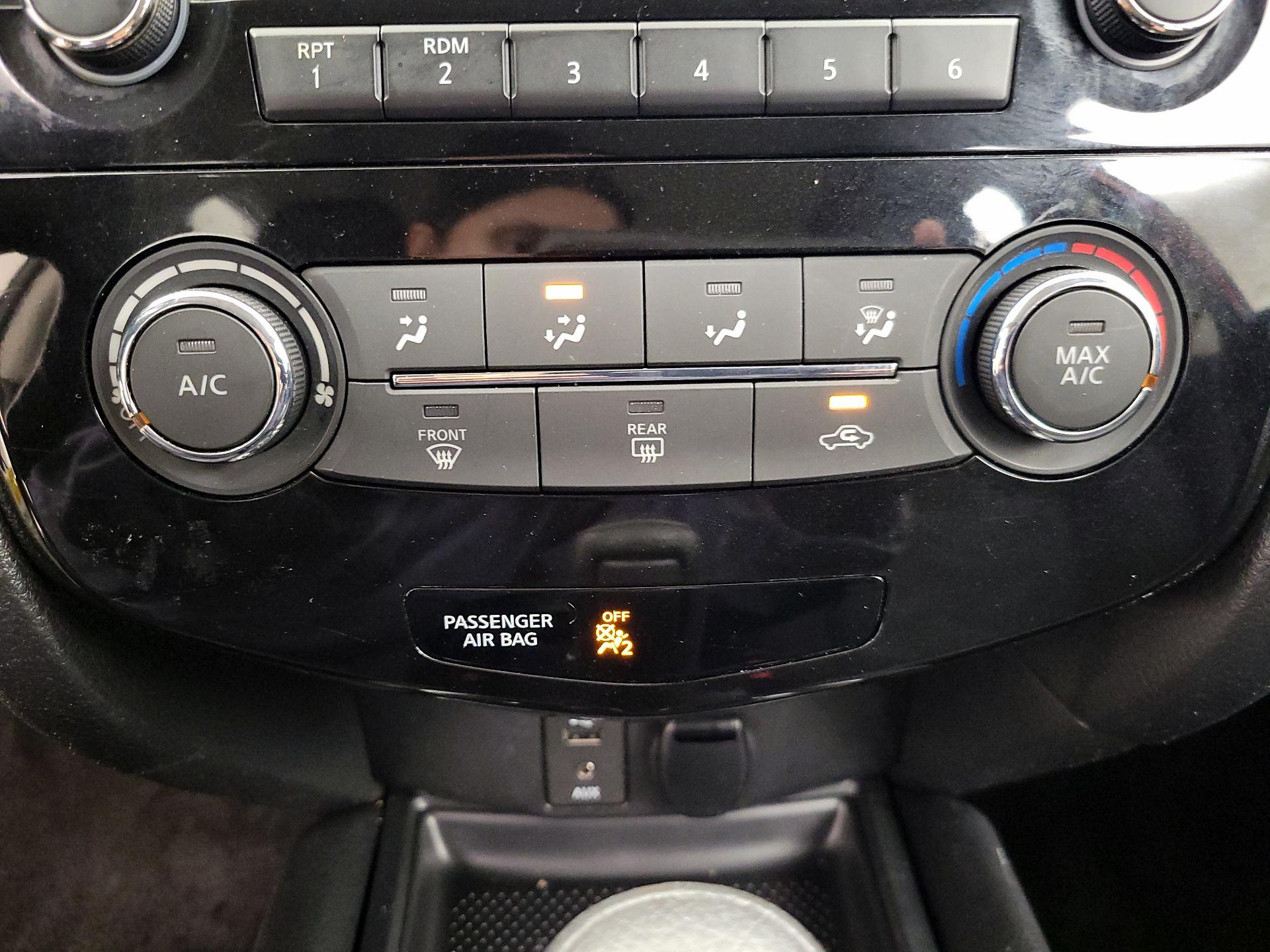 Thumbnail: 2015 Nissan Rogue - 16