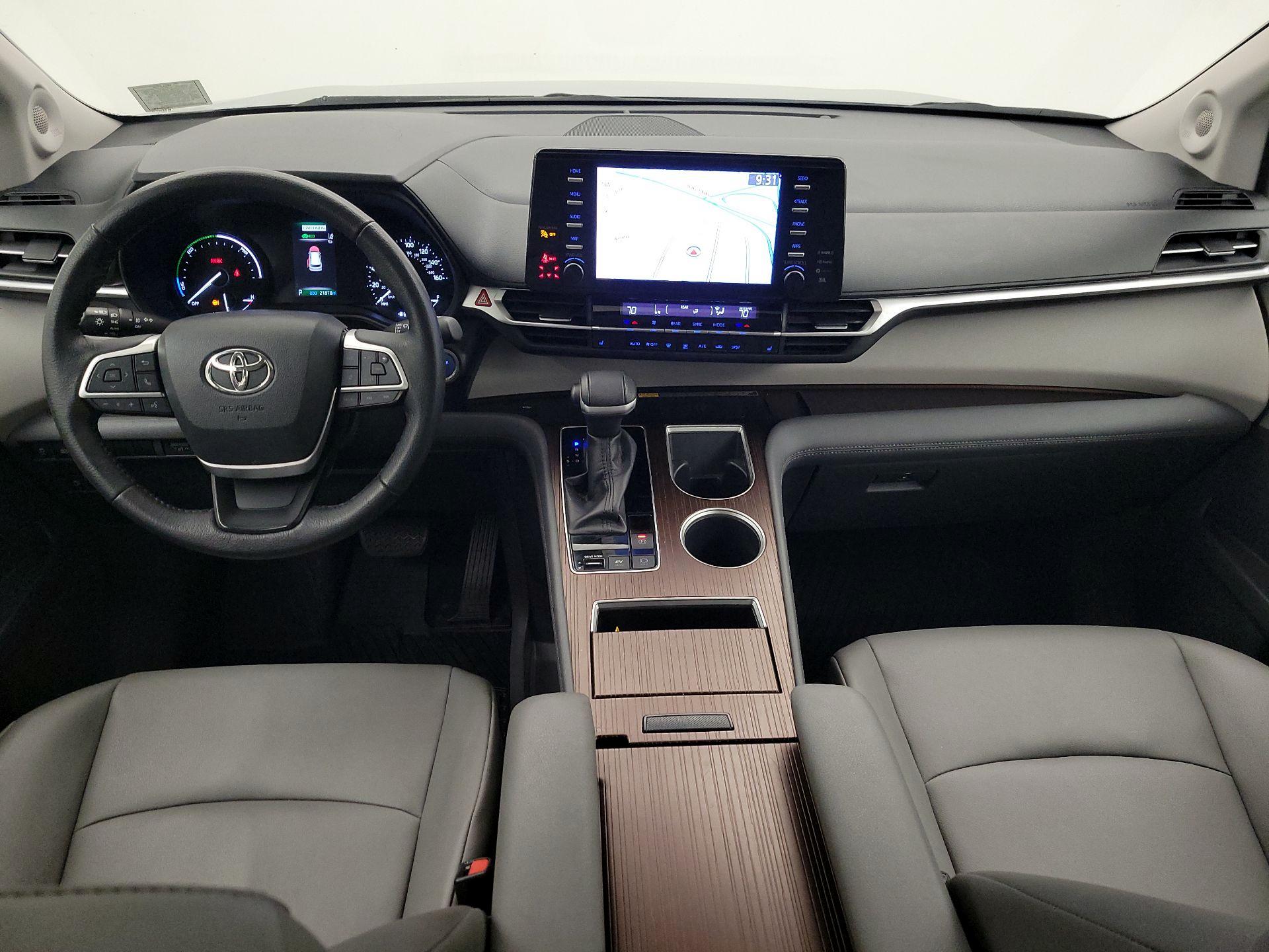 Thumbnail: 2021 Toyota Sienna - 9