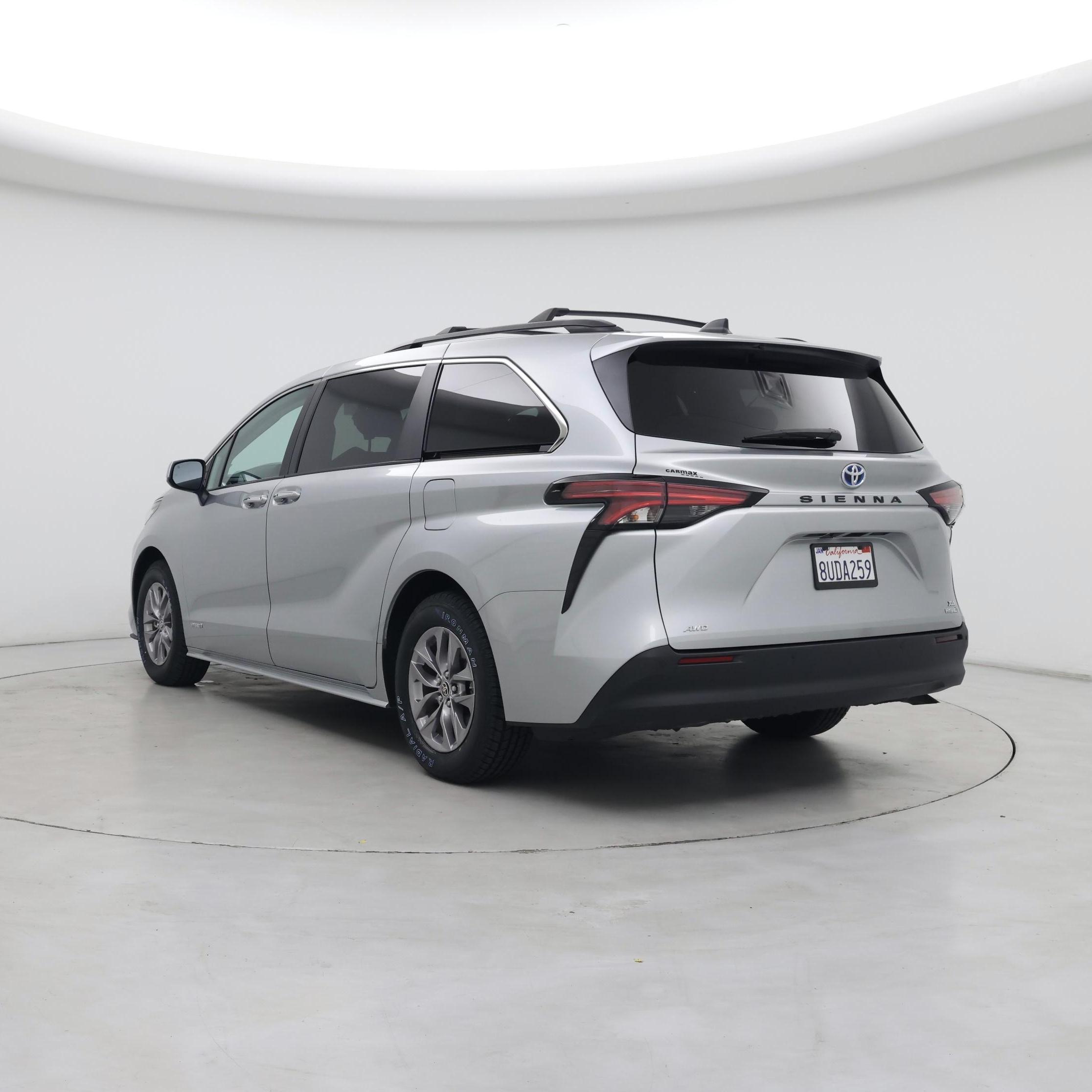 Thumbnail: 2021 Toyota Sienna - 2