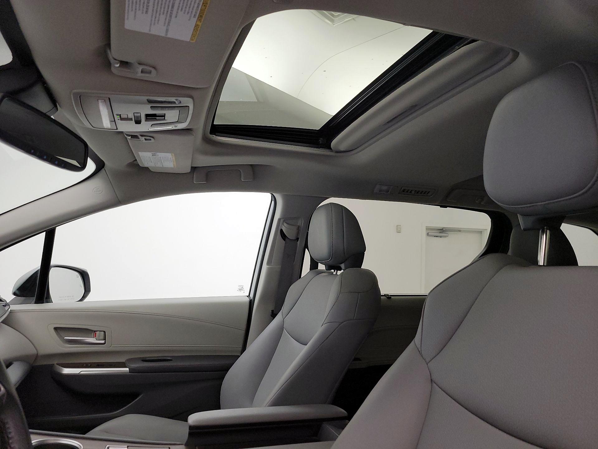 Thumbnail: 2021 Toyota Sienna - 20