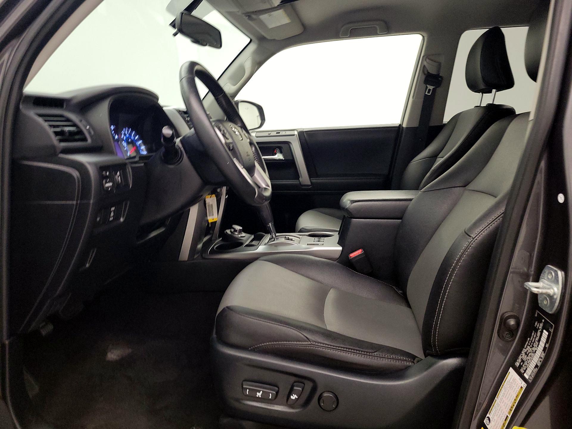 Thumbnail: 2018 Toyota 4Runner - 19