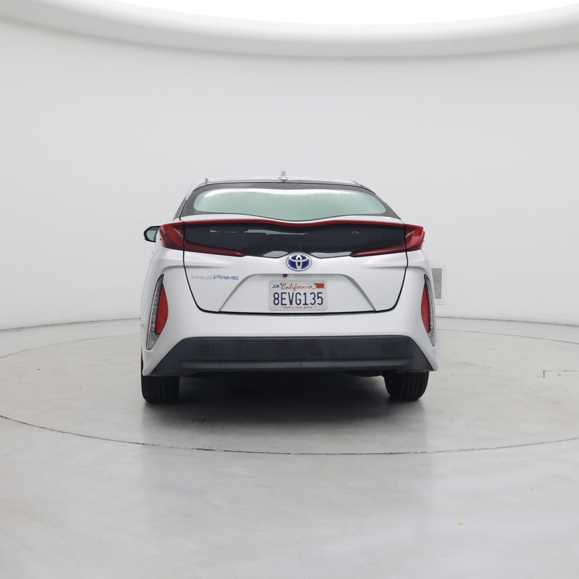 Thumbnail: 2018 Toyota Prius Prime - 6