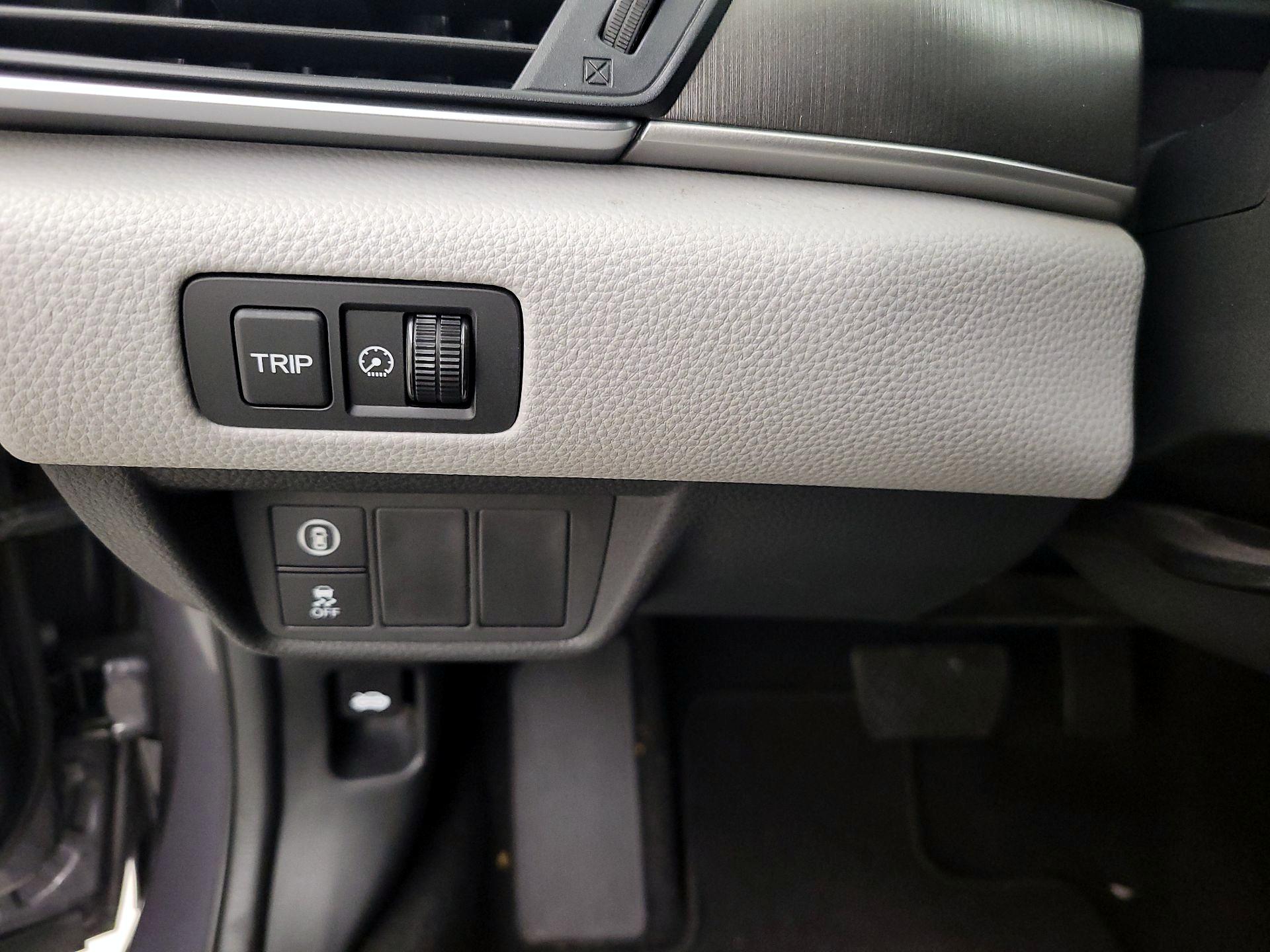 Thumbnail: 2018 Honda Accord - 13