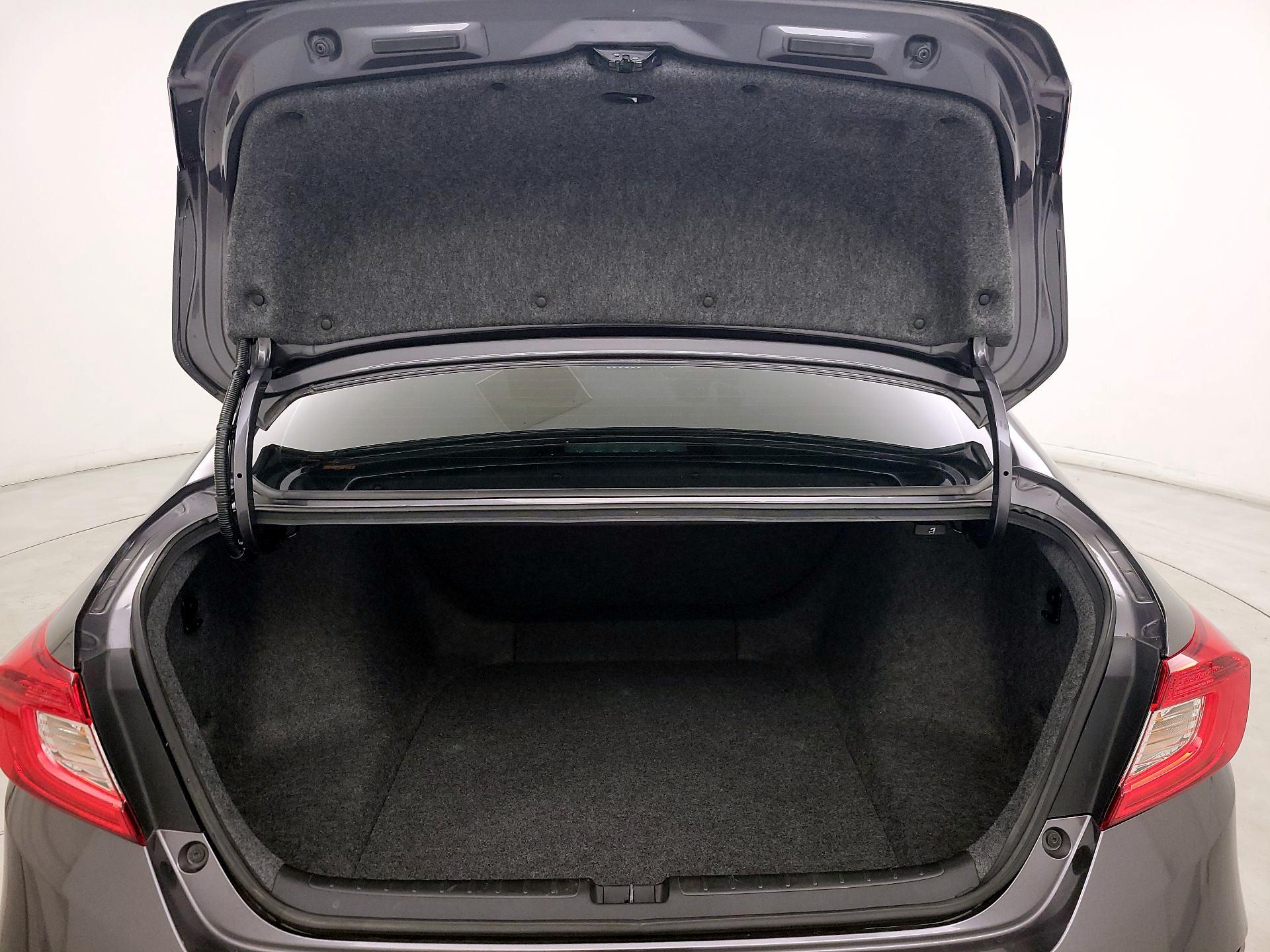 Thumbnail: 2018 Honda Accord - 20