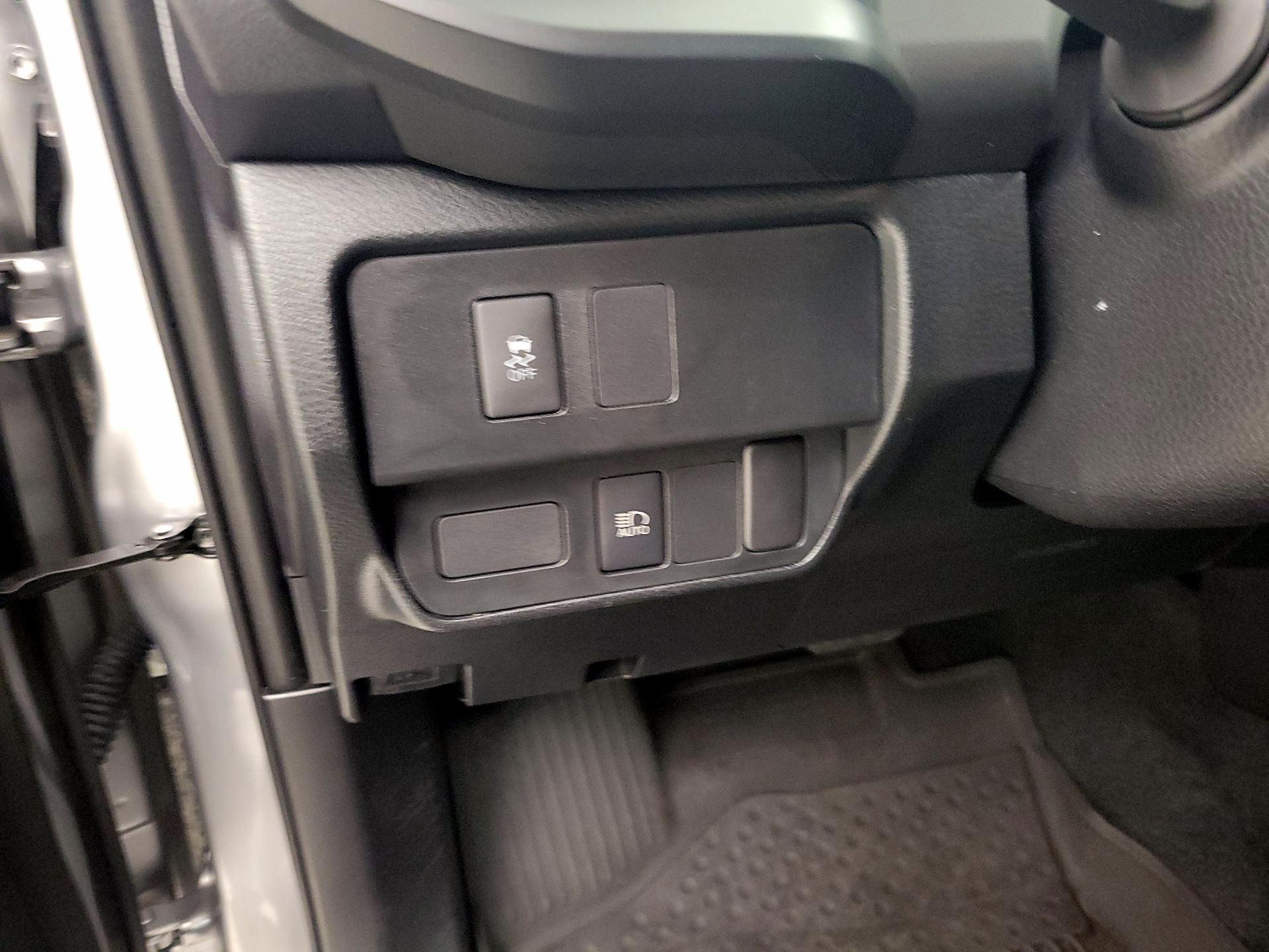 Thumbnail: 2021 Toyota Tacoma - 13