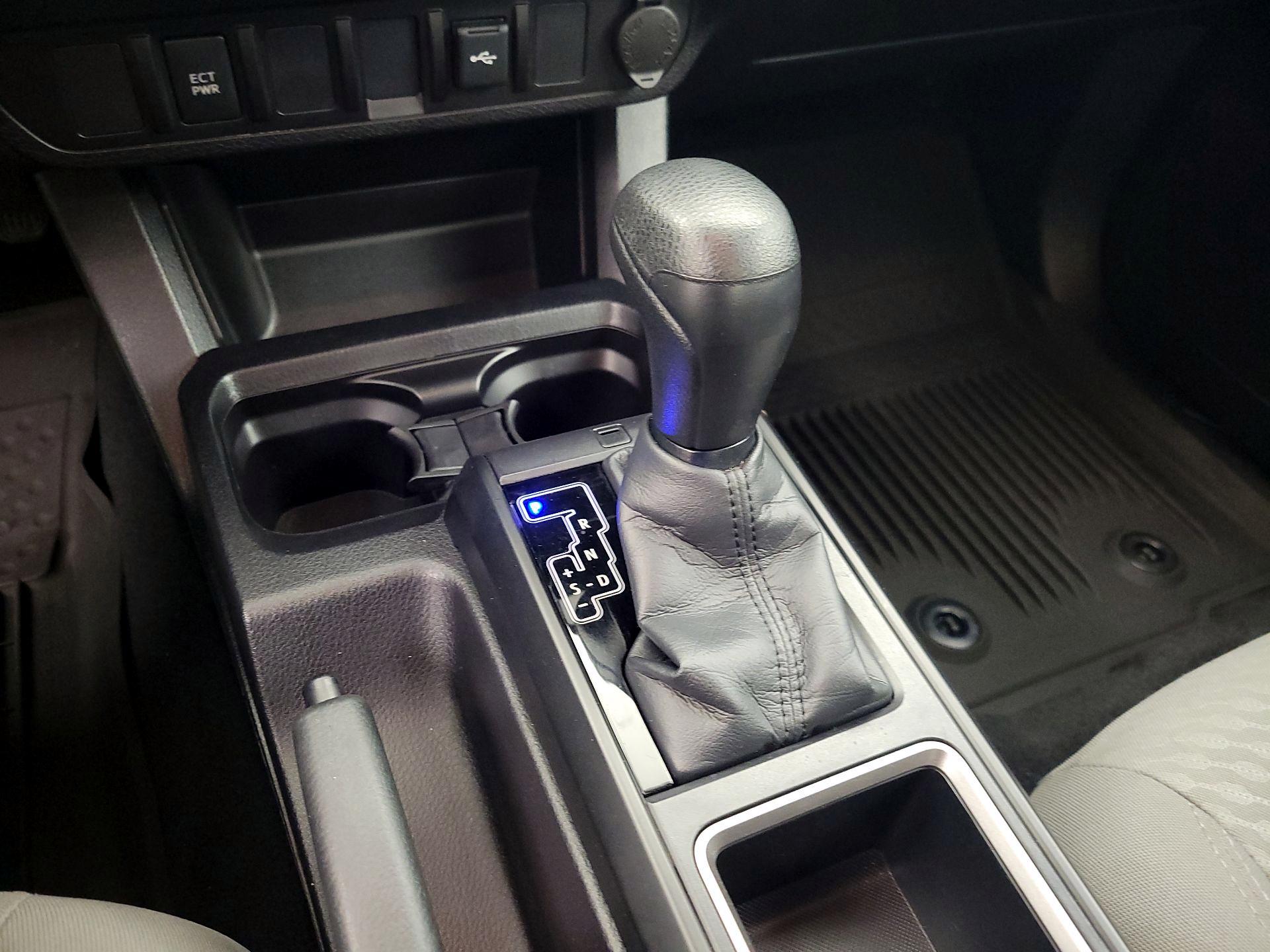 Thumbnail: 2021 Toyota Tacoma - 17