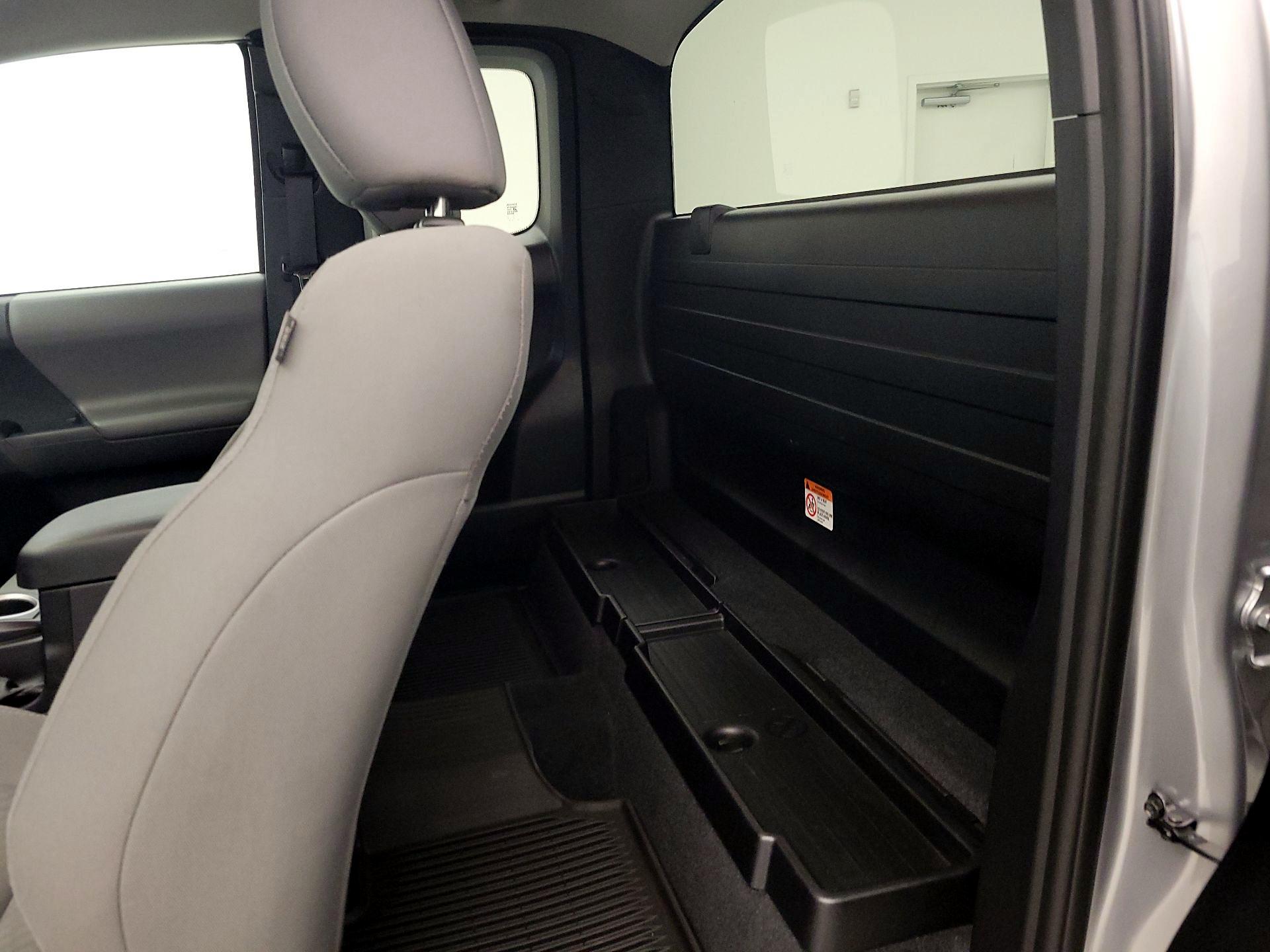 Thumbnail: 2021 Toyota Tacoma - 19