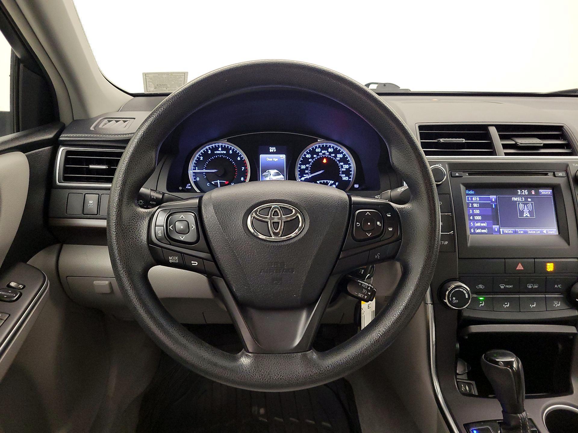 Thumbnail: 2017 Toyota Camry - 10