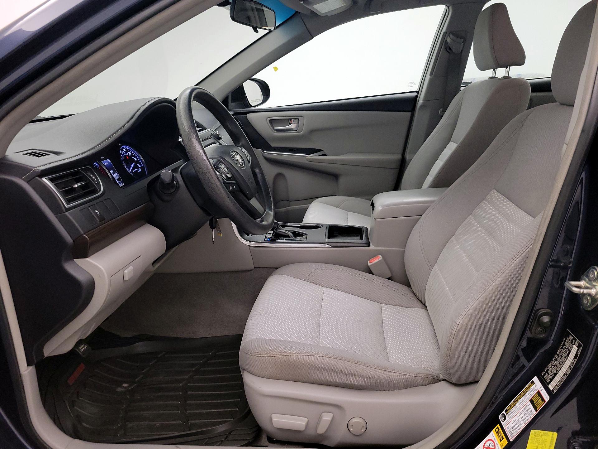 Thumbnail: 2017 Toyota Camry - 11