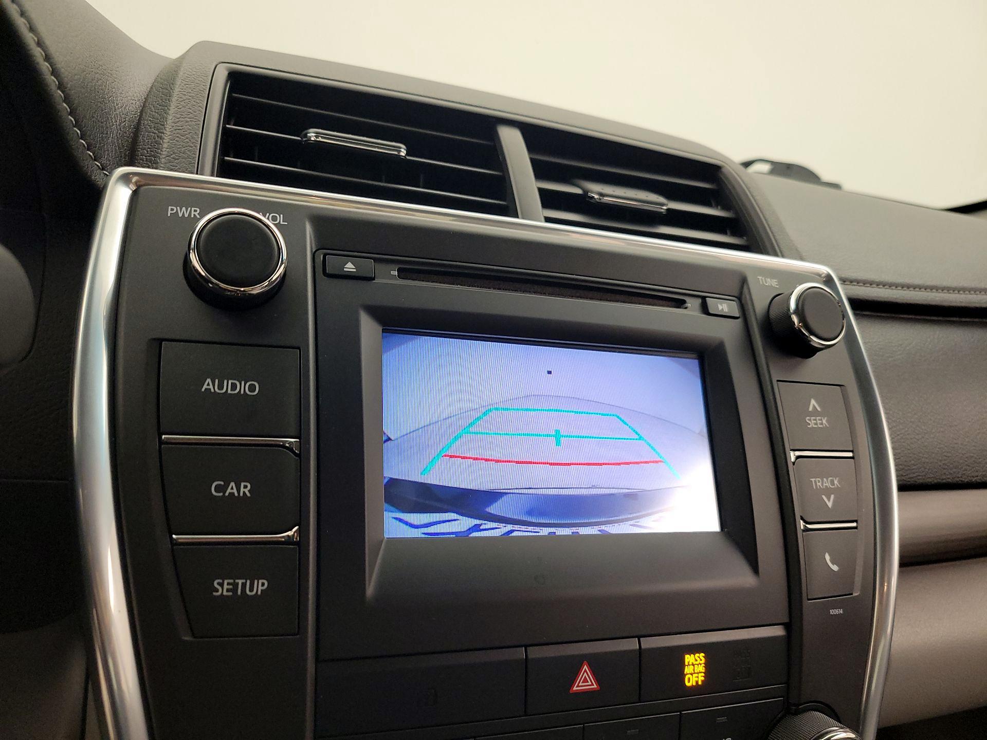 Thumbnail: 2017 Toyota Camry - 14