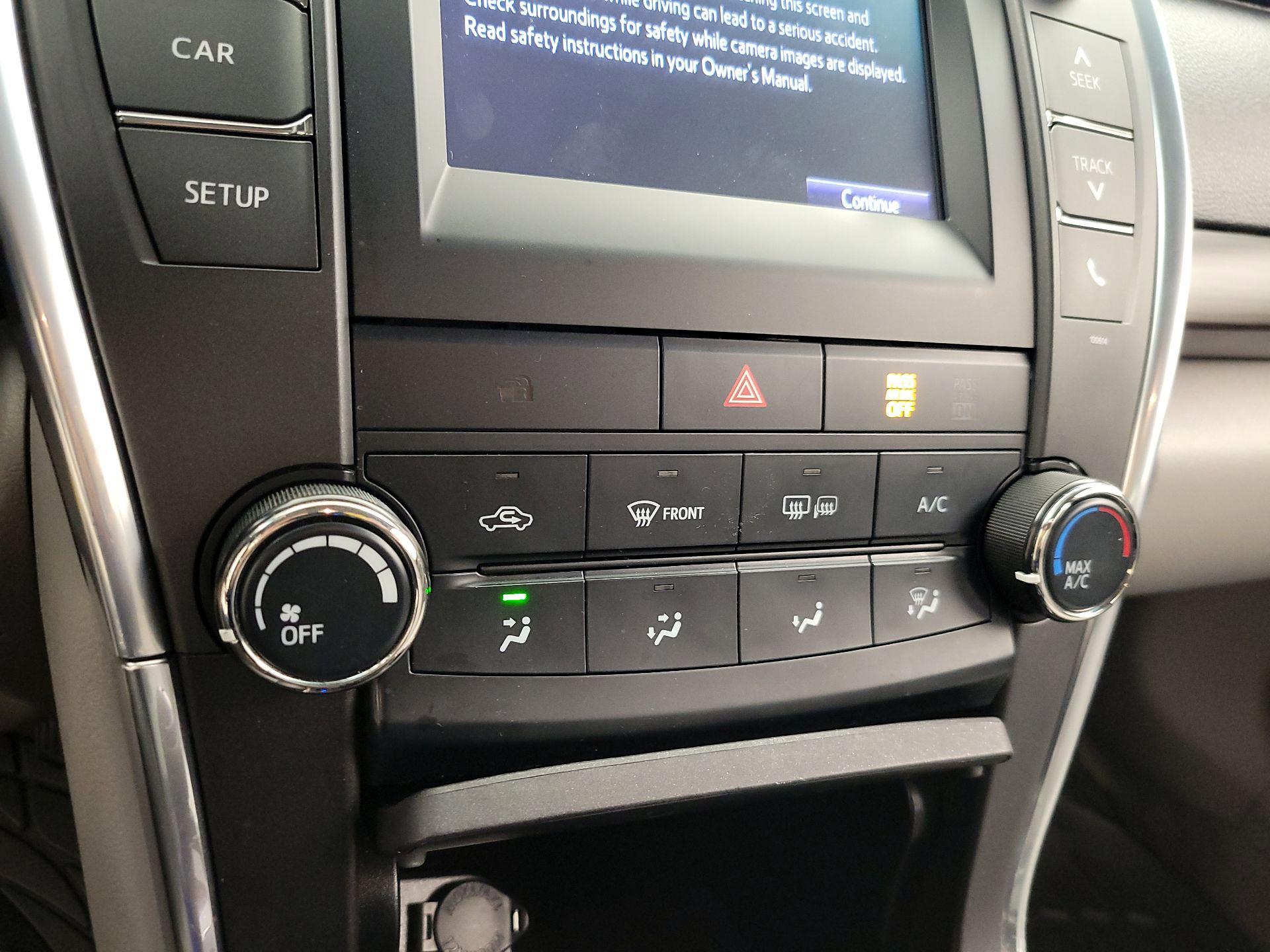 Thumbnail: 2017 Toyota Camry - 16