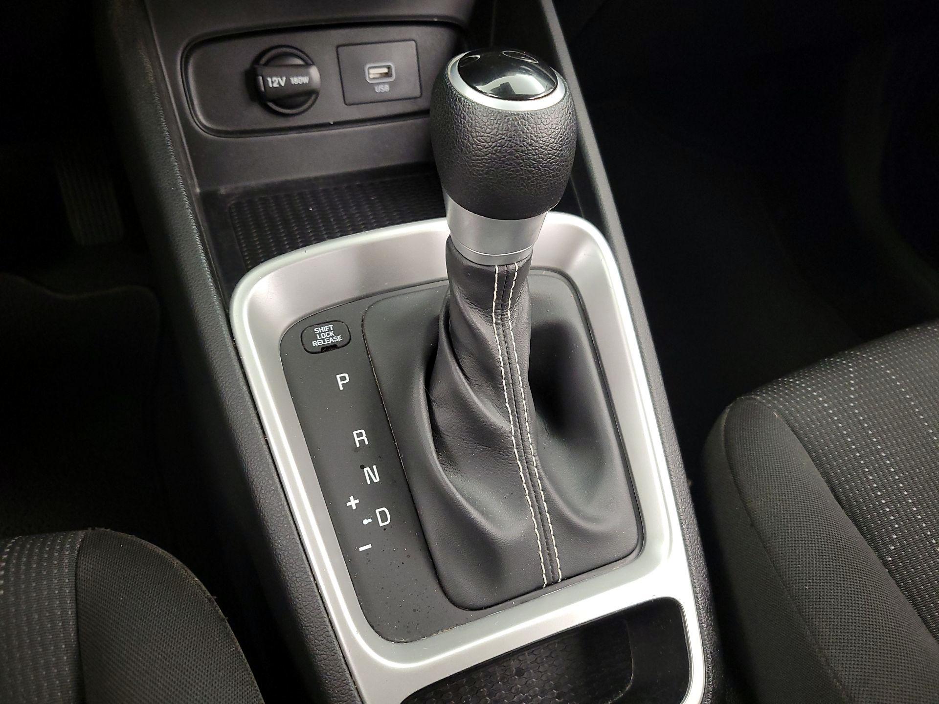 Thumbnail: 2021 Hyundai Venue - 17