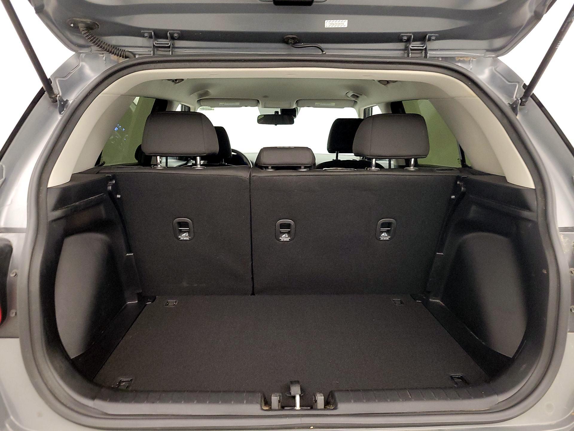 Thumbnail: 2021 Hyundai Venue - 20