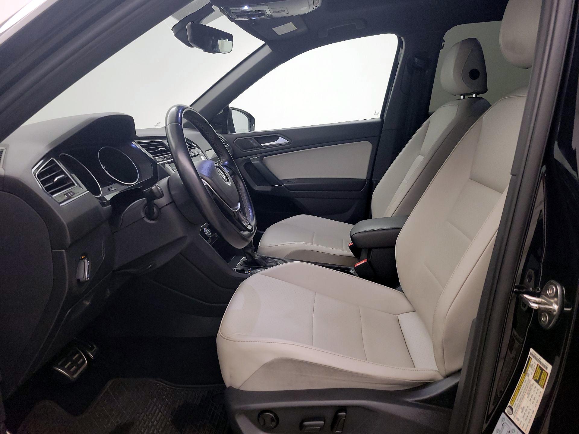 Thumbnail: 2020 Volkswagen Tiguan - 11