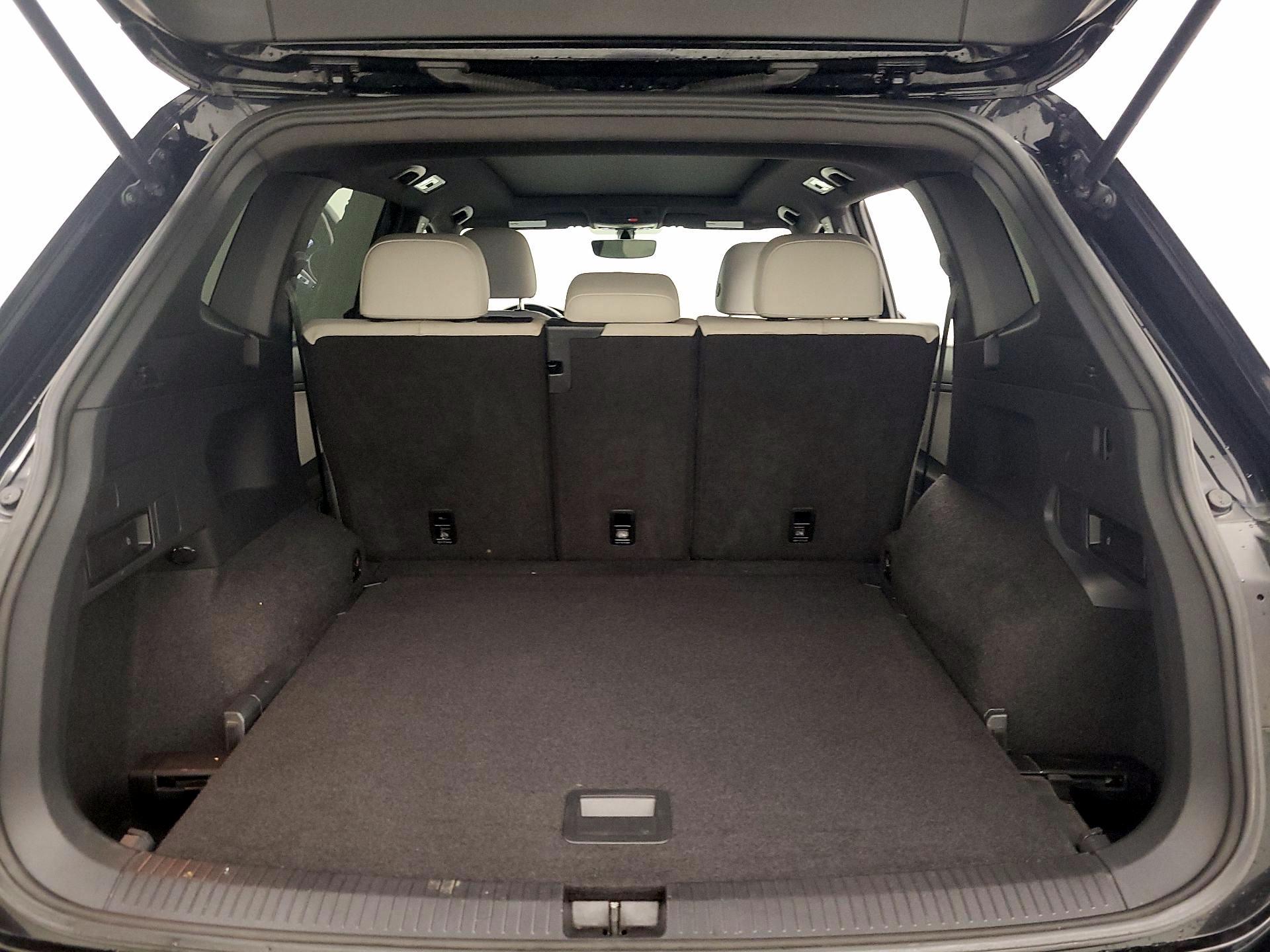 Thumbnail: 2020 Volkswagen Tiguan - 20