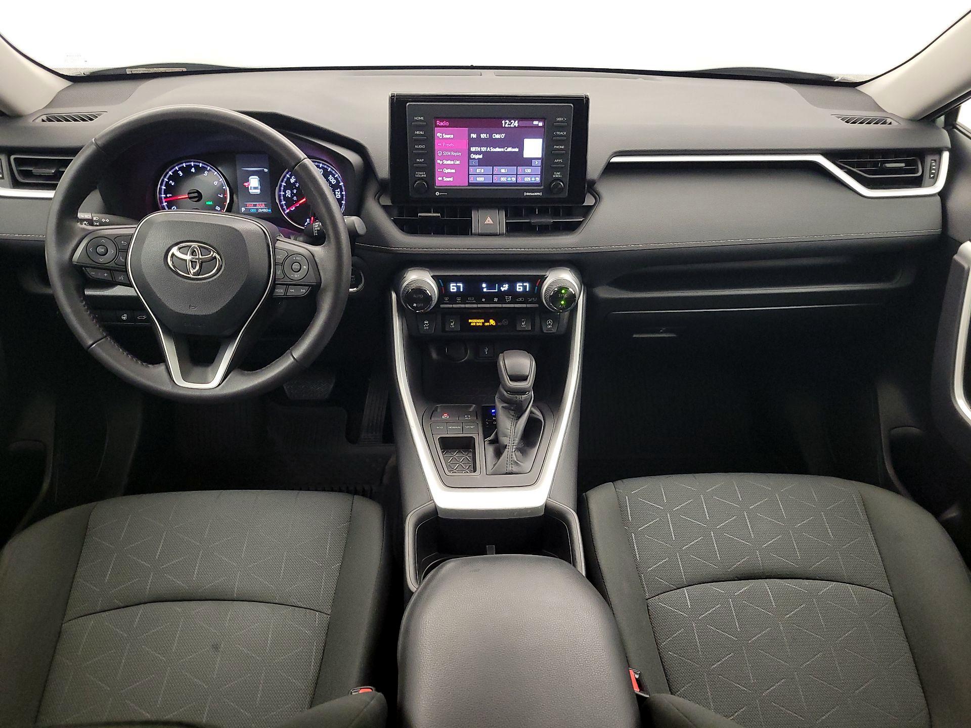 Thumbnail: 2022 Toyota RAV4 - 9