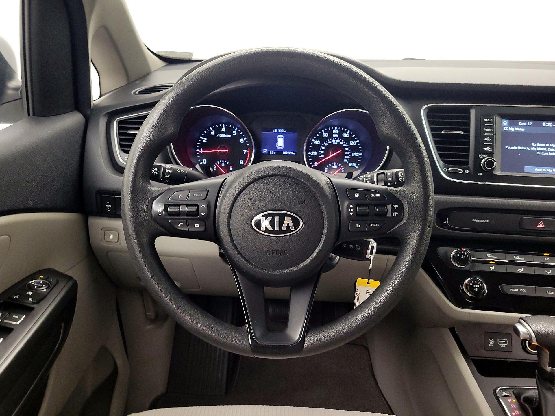 Thumbnail: 2020 Kia Sedona - 10